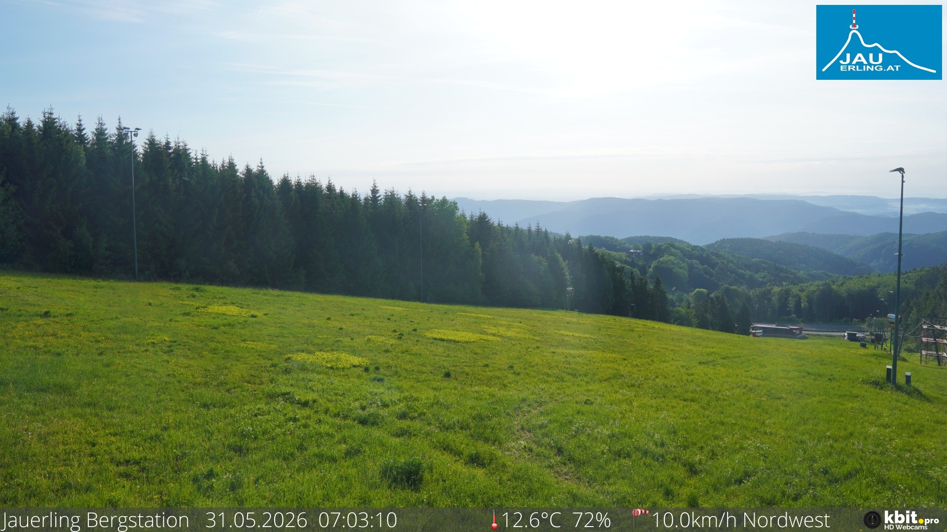 Archived image Webcam Panoramic view - mountain station Jauerling