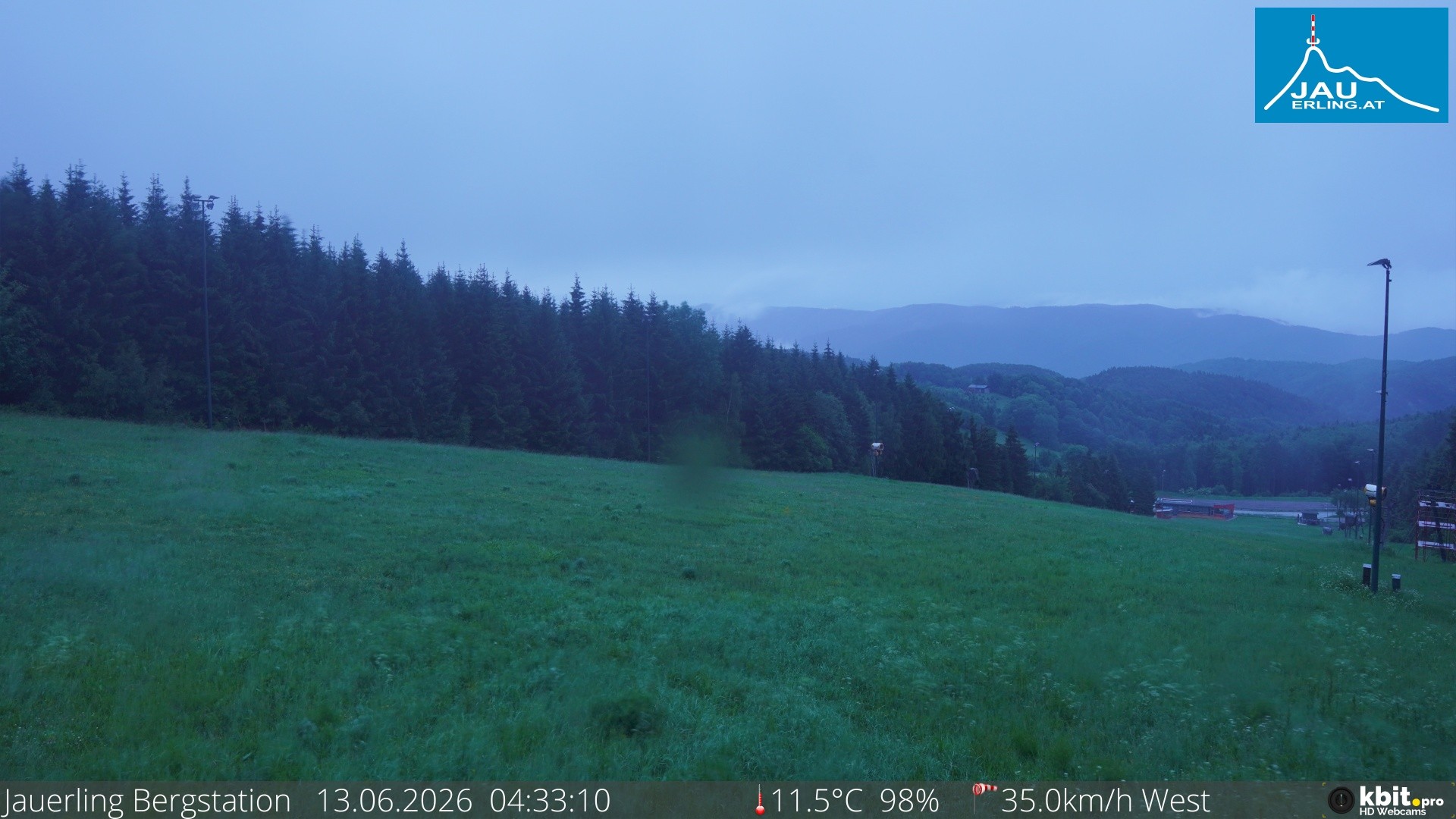 Archived image Webcam Panoramic view - mountain station Jauerling
