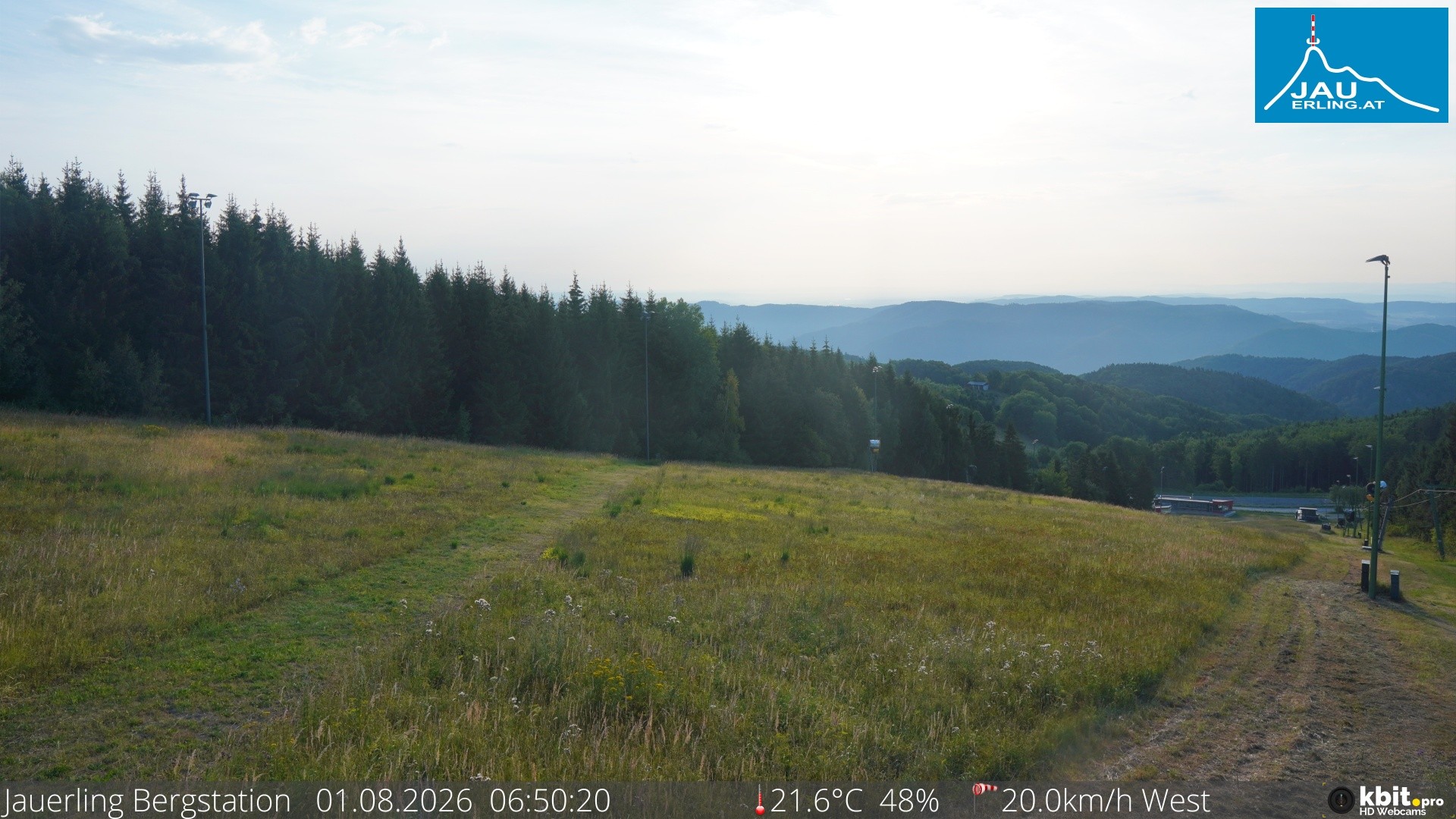 Archived image Webcam Panoramic view - mountain station Jauerling