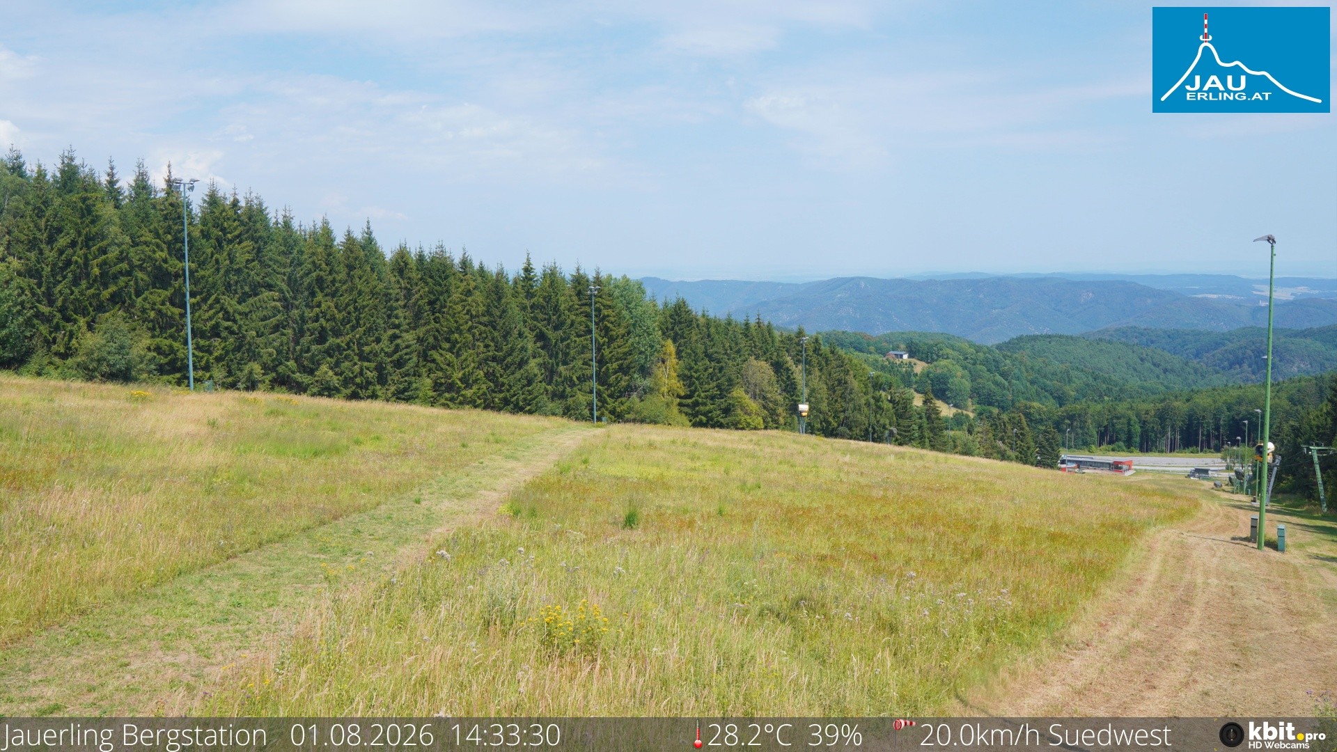 Archived image Webcam Panoramic view - mountain station Jauerling