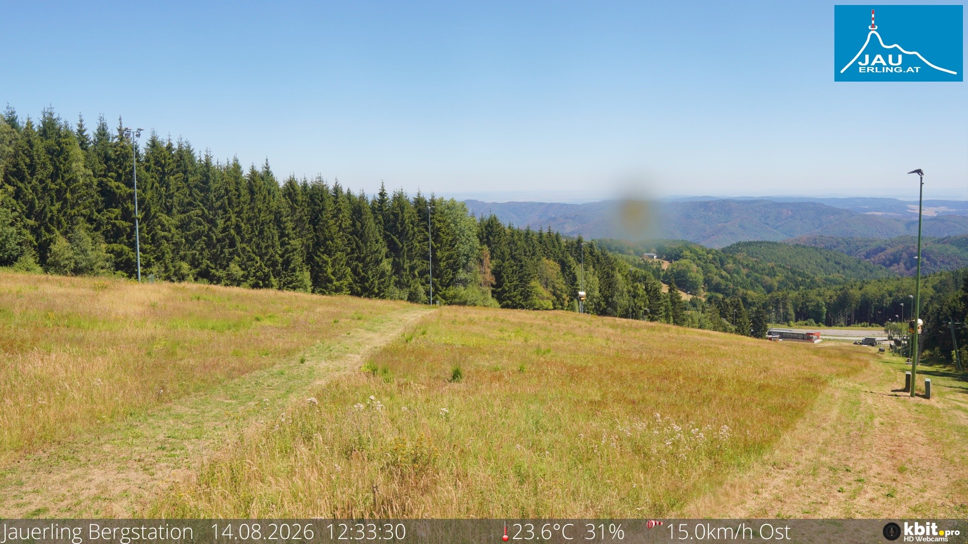 Archived image Webcam Panoramic view - mountain station Jauerling