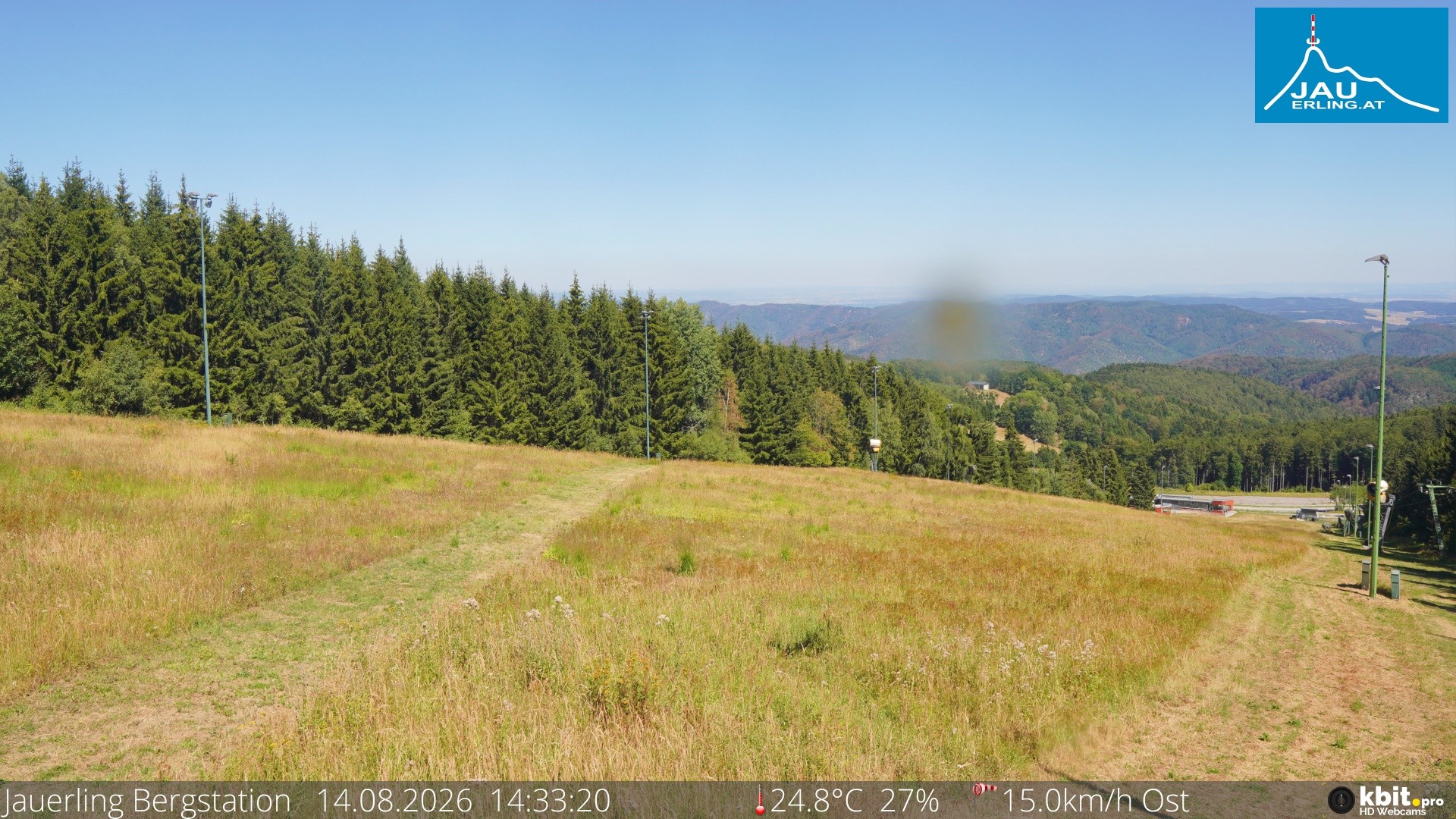 Archived image Webcam Panoramic view - mountain station Jauerling
