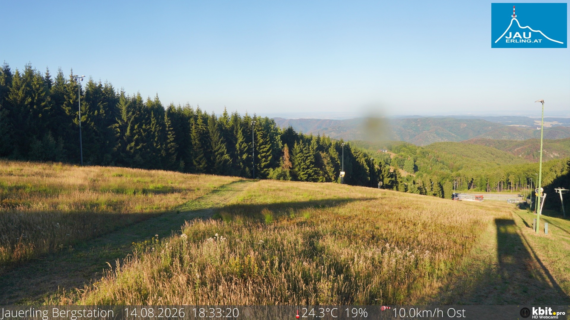 Archived image Webcam Panoramic view - mountain station Jauerling