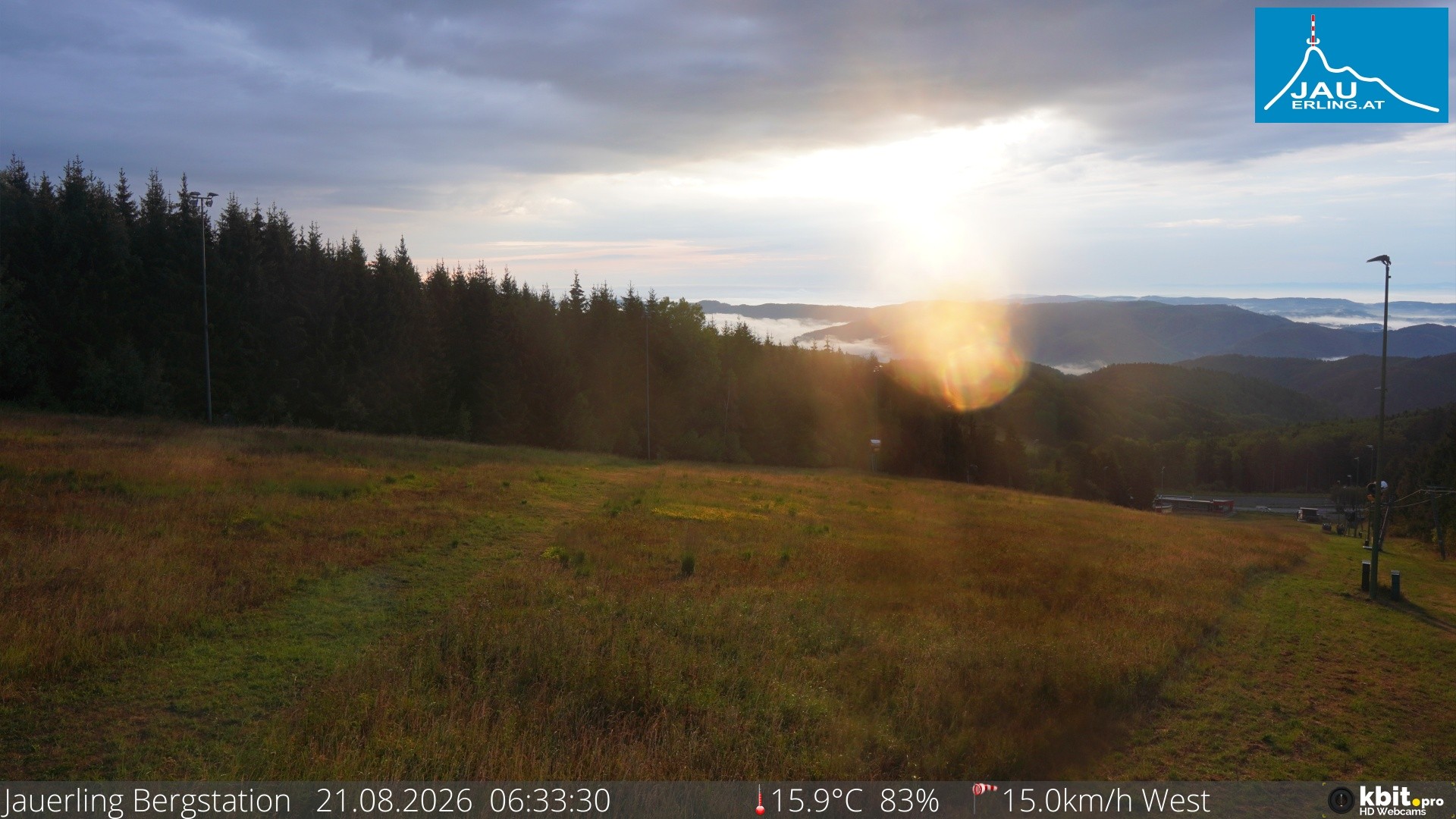 Archived image Webcam Panoramic view - mountain station Jauerling