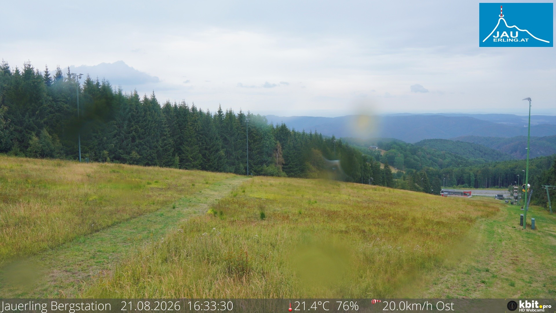 Archived image Webcam Panoramic view - mountain station Jauerling