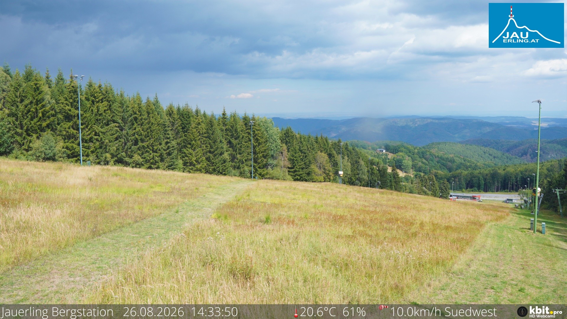Archived image Webcam Panoramic view - mountain station Jauerling
