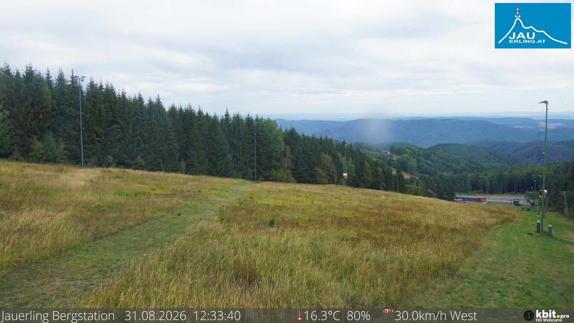 Archived image Webcam Panoramic view - mountain station Jauerling