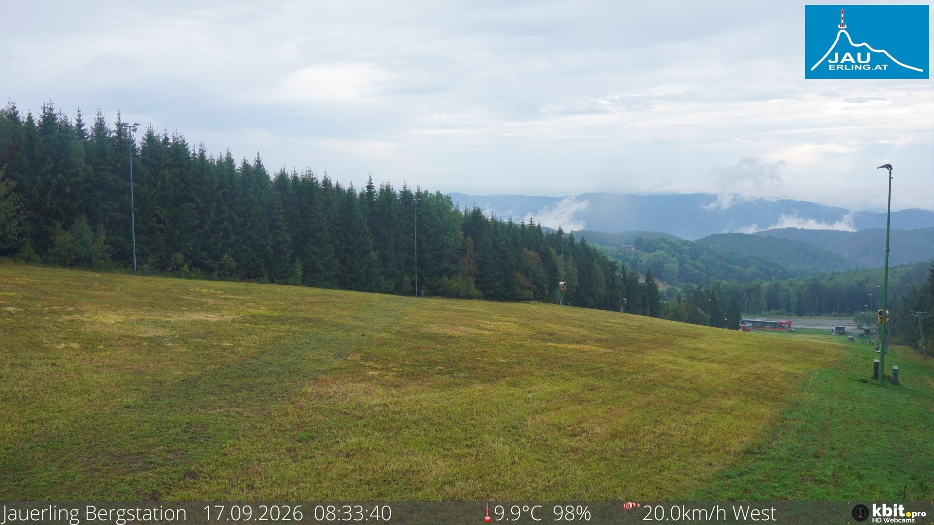 Archived image Webcam Panoramic view - mountain station Jauerling