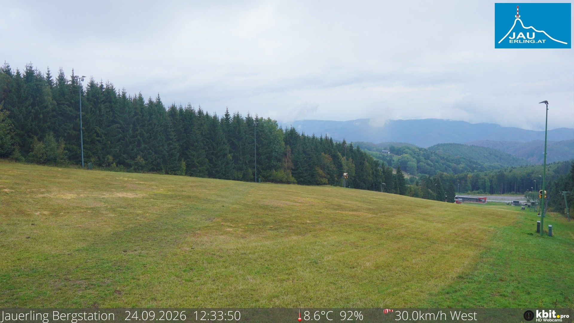 Archived image Webcam Panoramic view - mountain station Jauerling