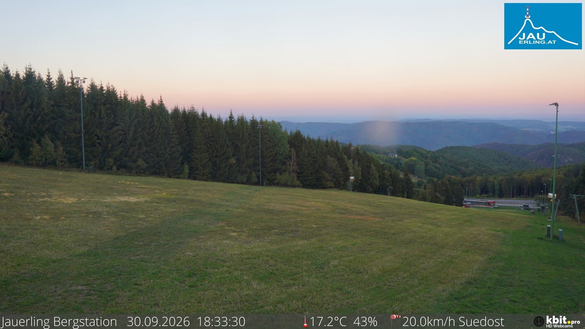 Archived image Webcam Panoramic view - mountain station Jauerling
