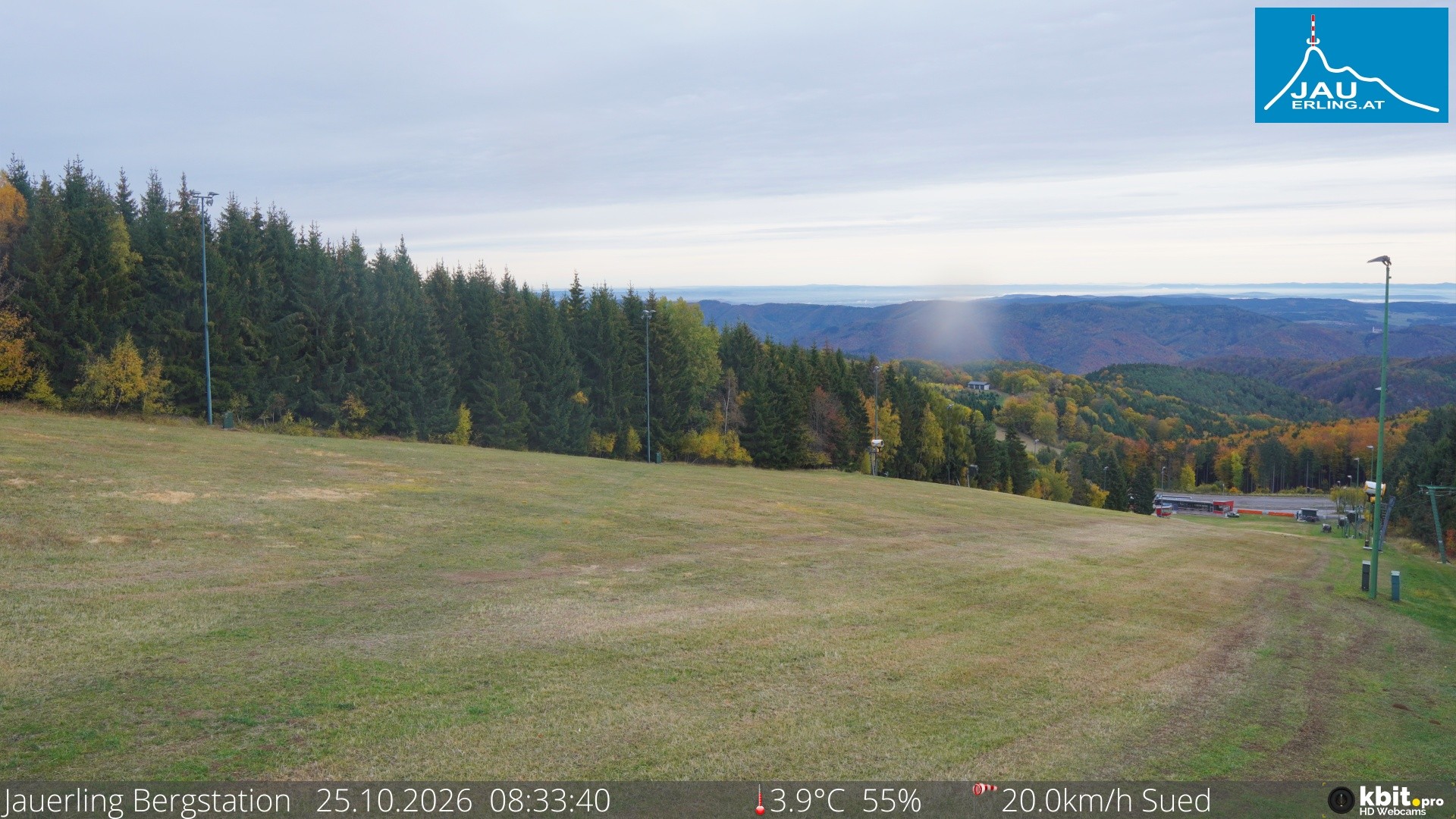 Archived image Webcam Panoramic view - mountain station Jauerling