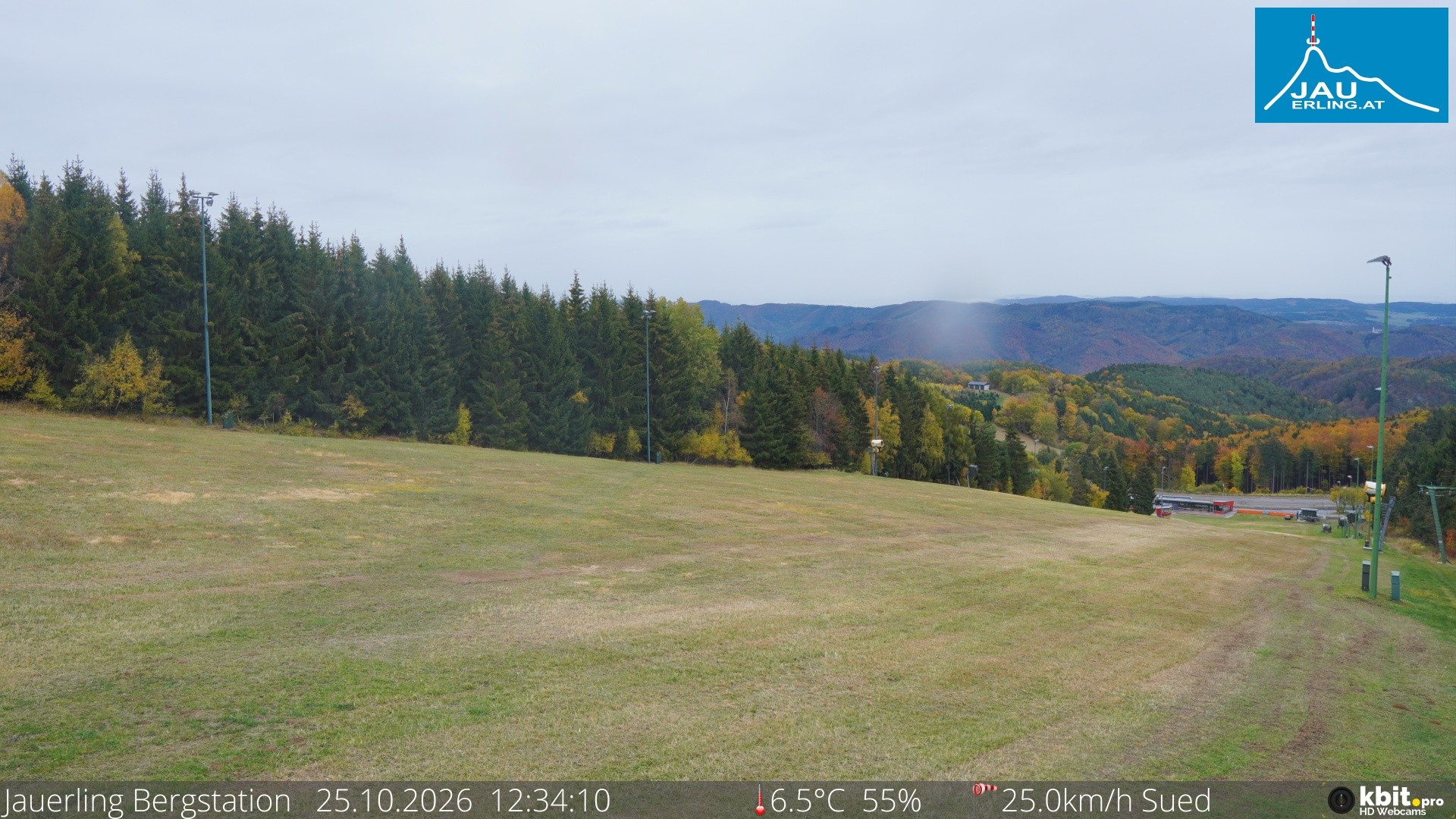 Archived image Webcam Panoramic view - mountain station Jauerling