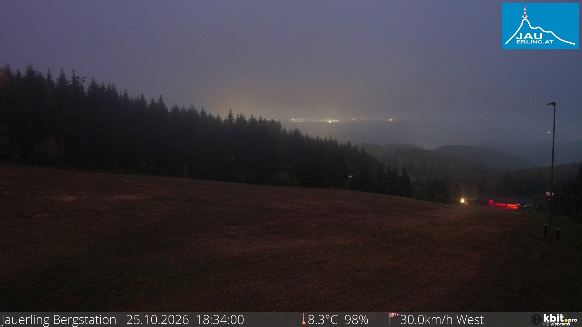 Archived image Webcam Panoramic view - mountain station Jauerling