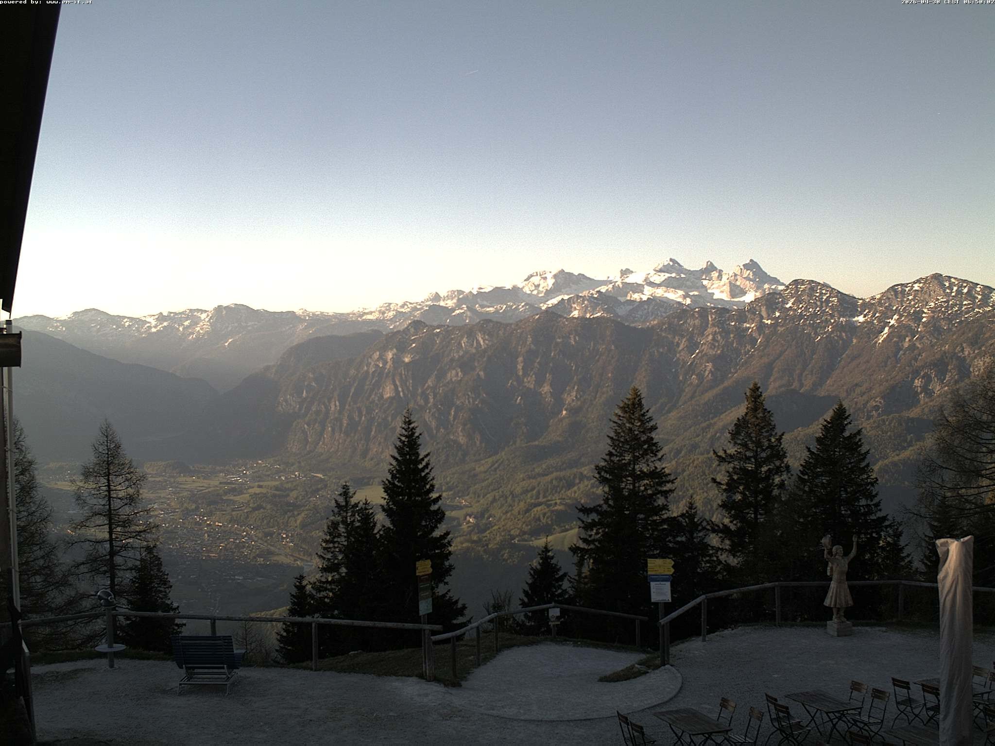 Archived image Webcam Top station Katrin (Bad Ischl/Upper Austria)