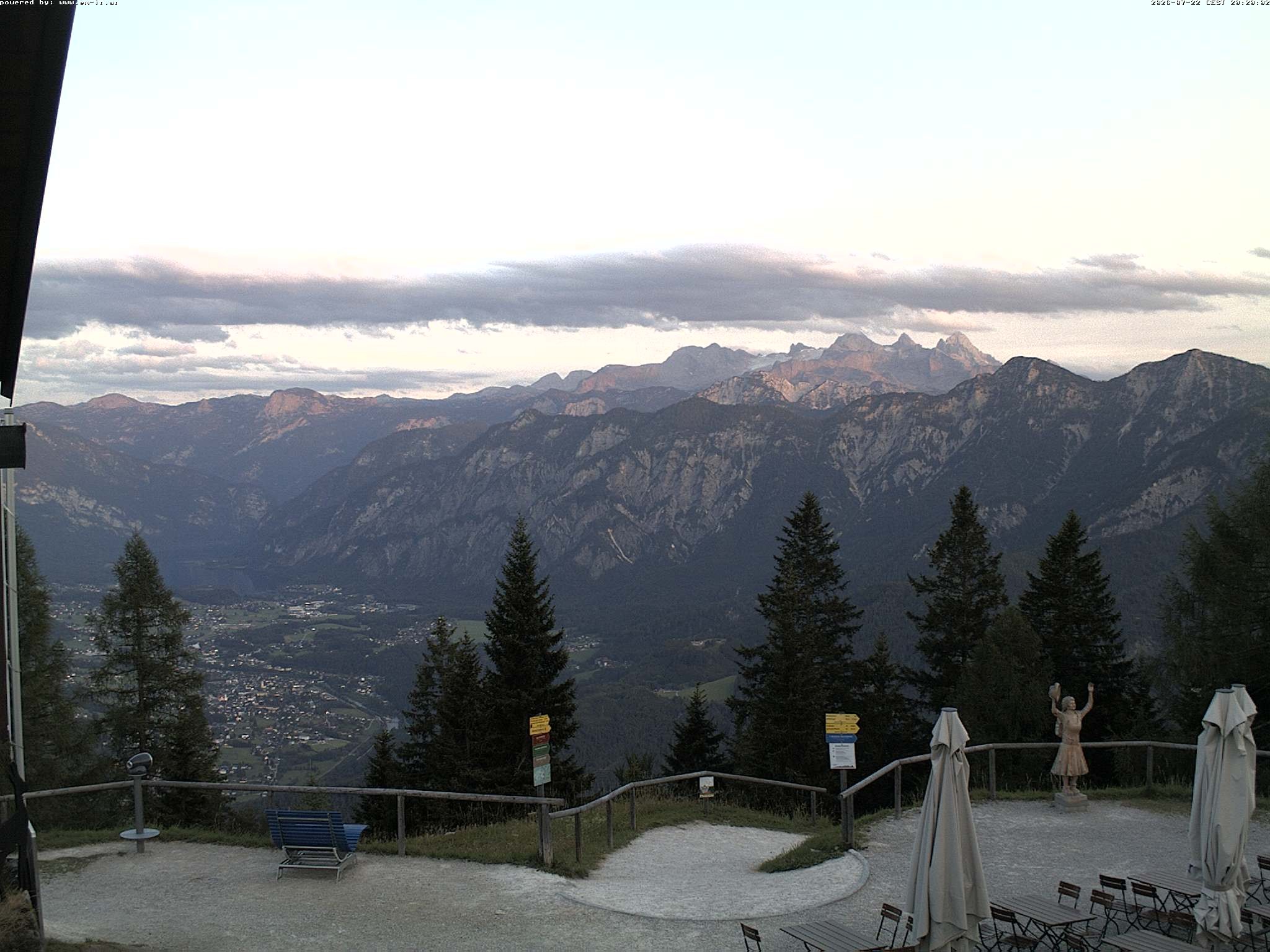 Archived image Webcam Top station Katrin (Bad Ischl/Upper Austria)