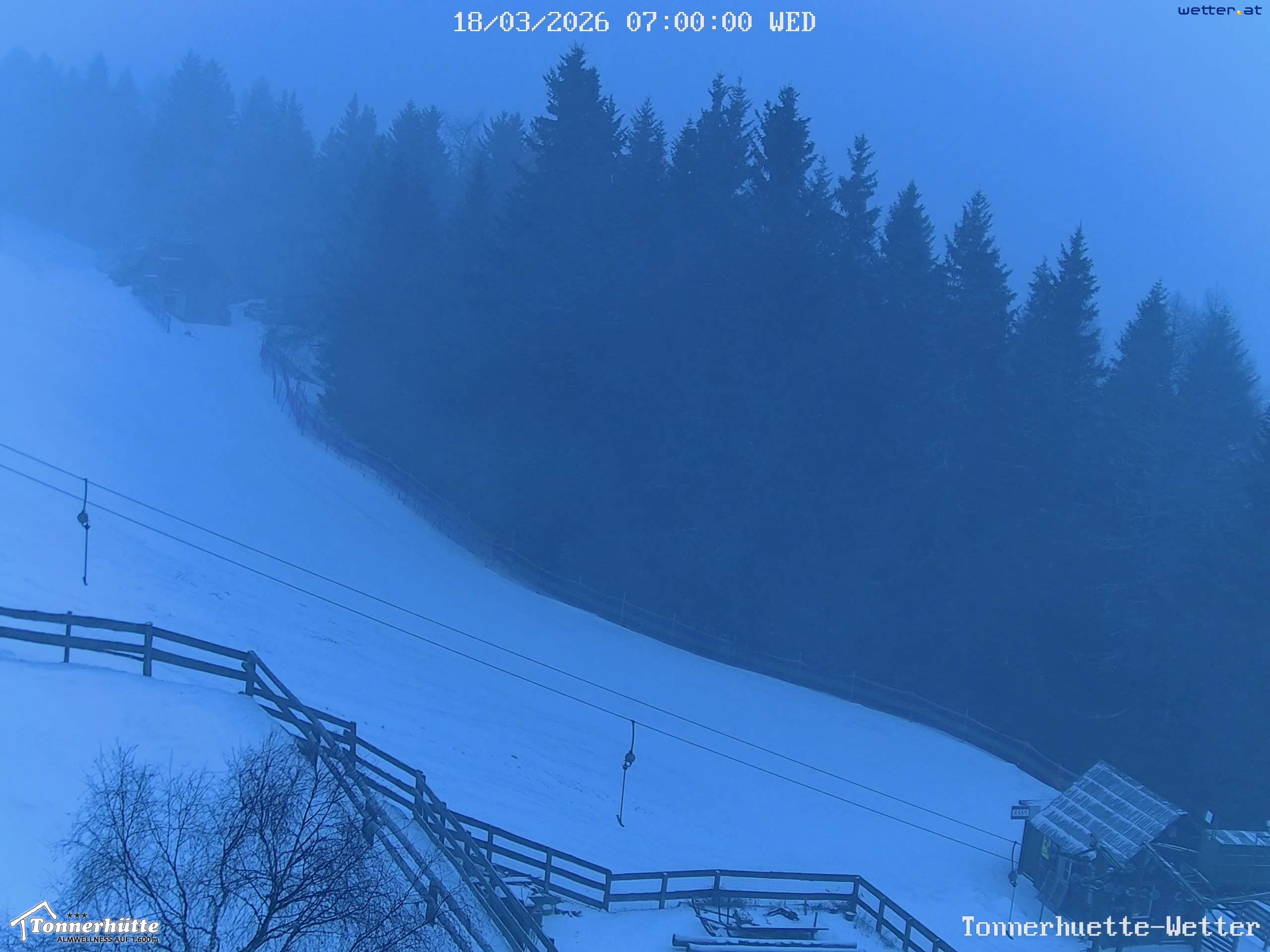 Archived image Webcam mountain hut Tonnerhütte, Styria