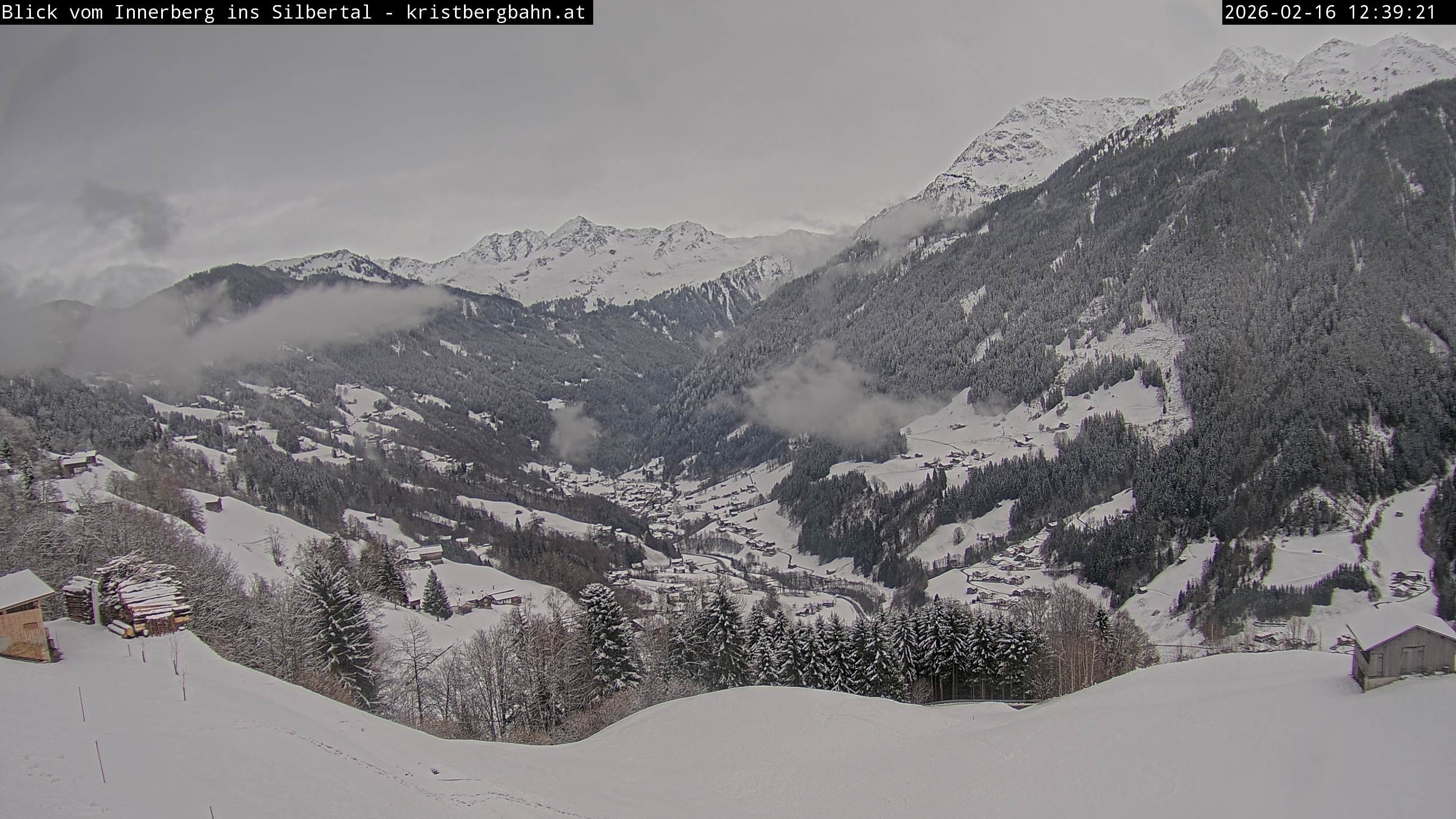 Archived image Webcam Innerberg, "Silbertal" valley