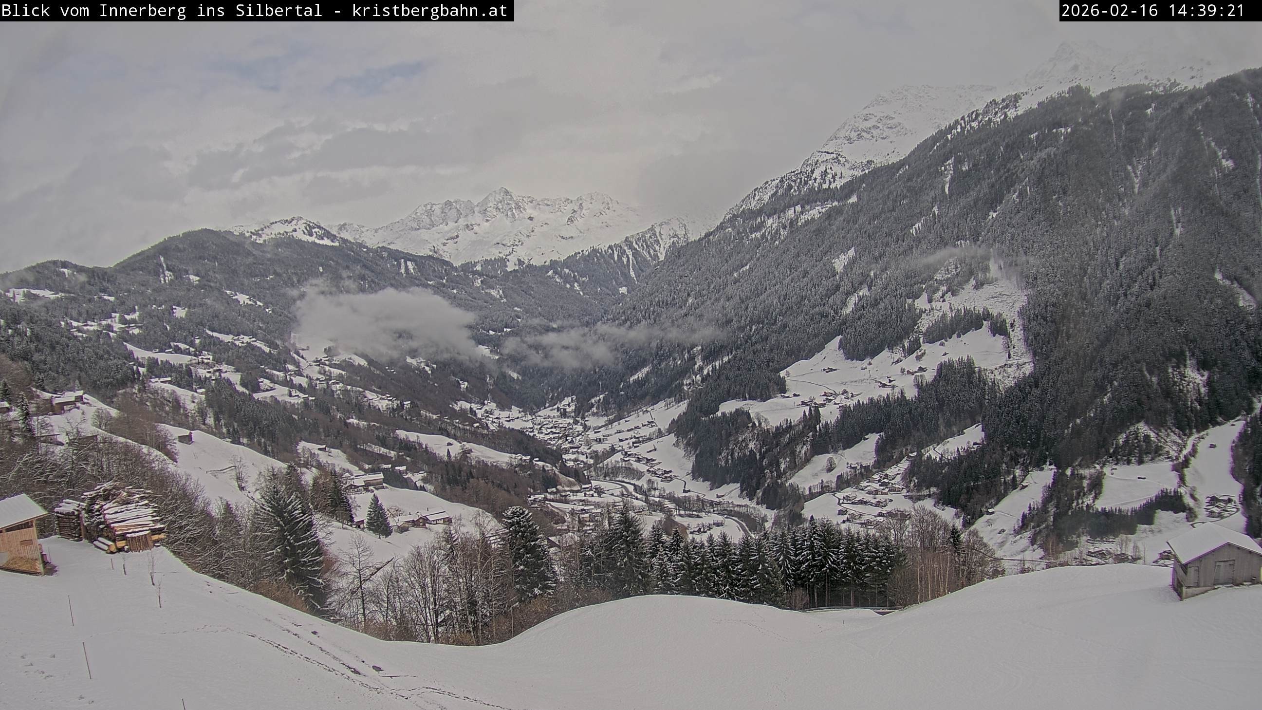 Archived image Webcam Innerberg, "Silbertal" valley