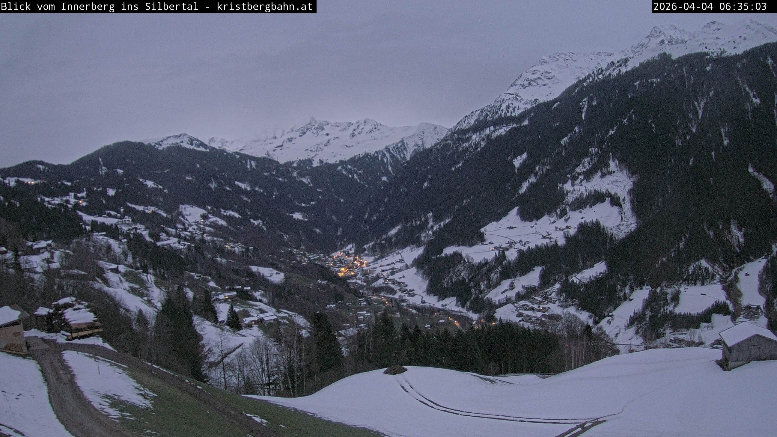 Archived image Webcam Innerberg, "Silbertal" valley