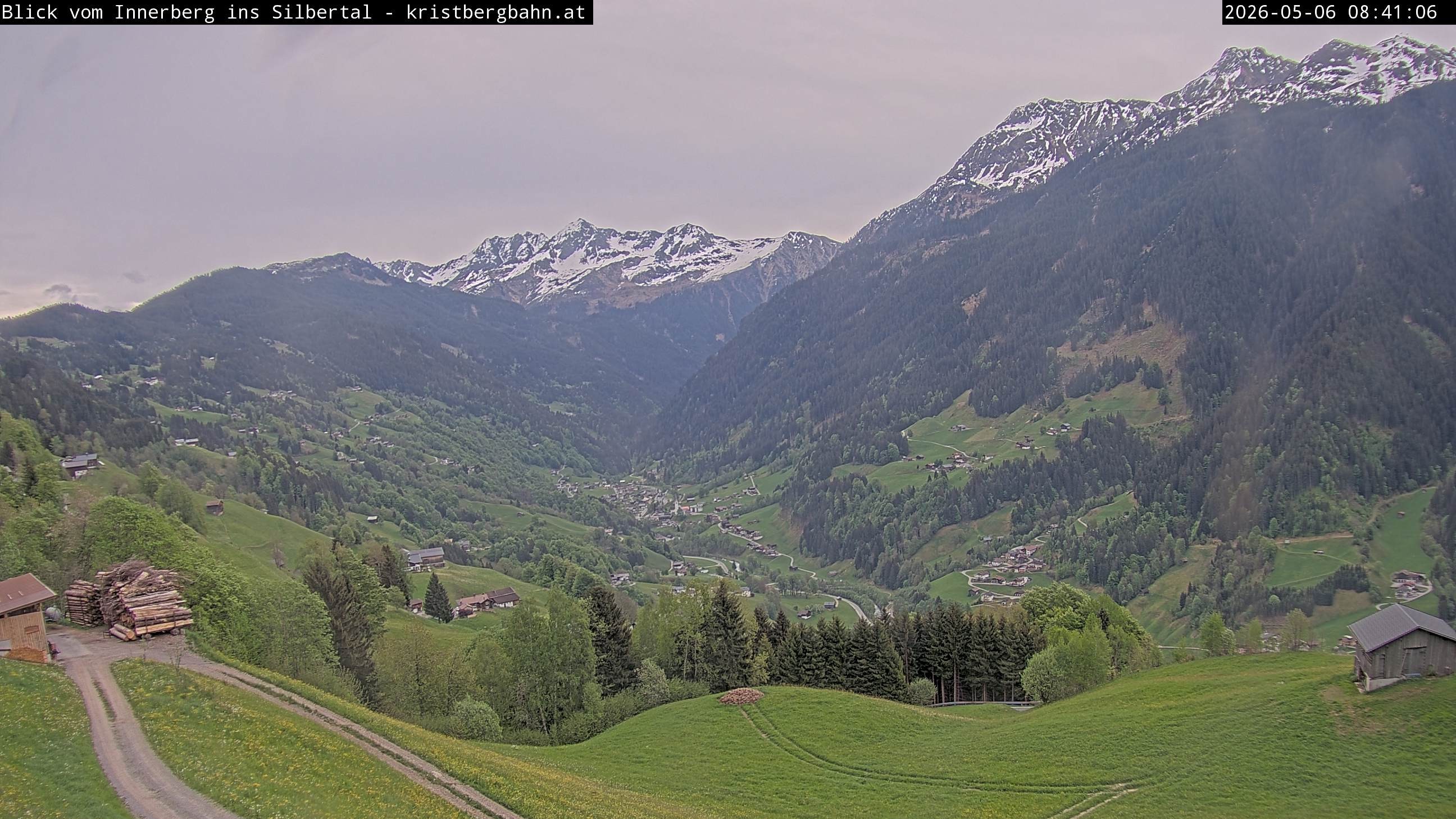 Archived image Webcam Innerberg, "Silbertal" valley