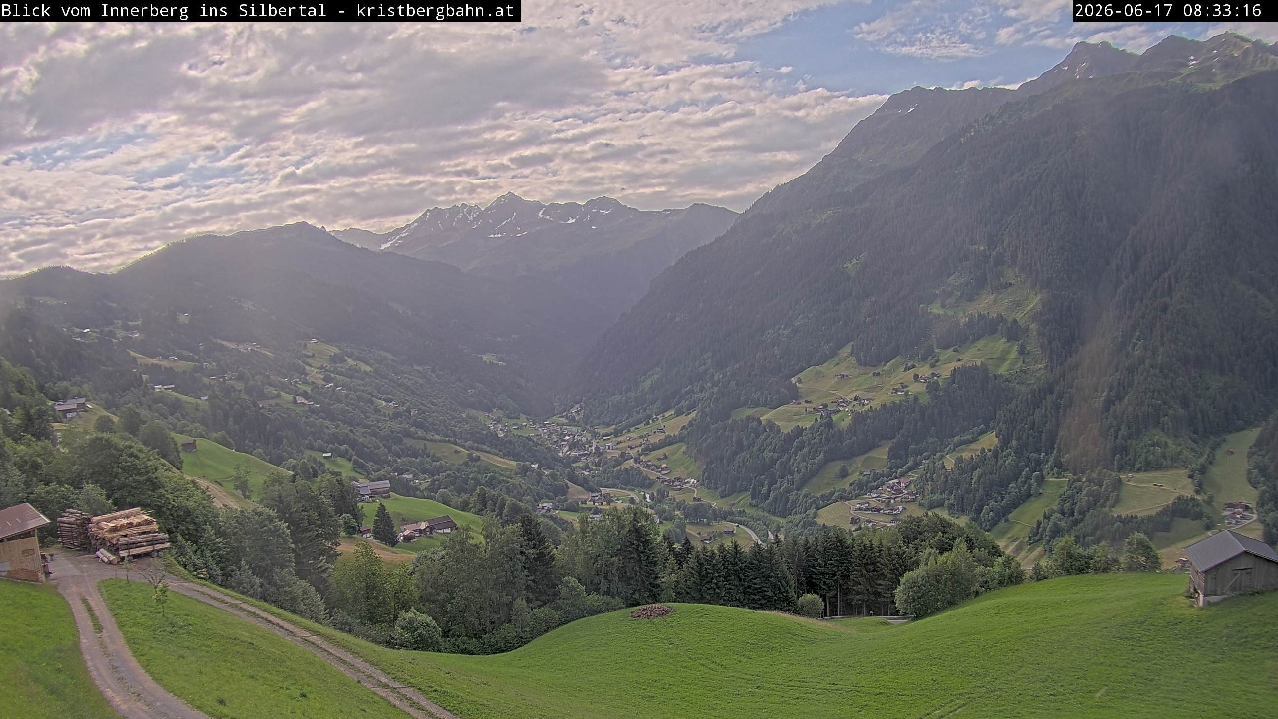 Archived image Webcam Innerberg, "Silbertal" valley