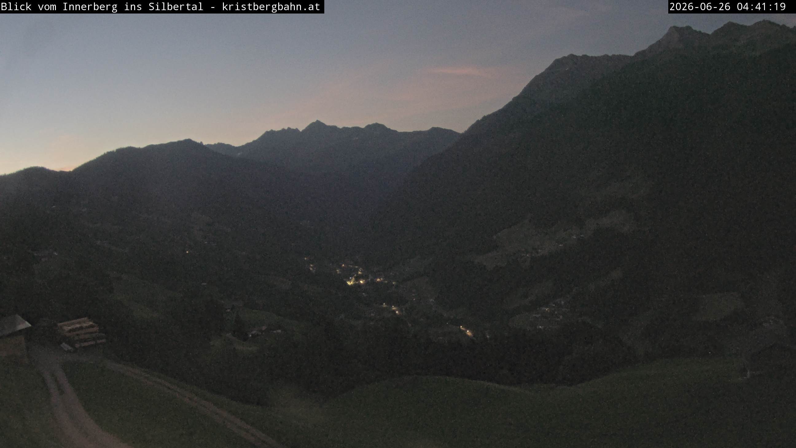 Archived image Webcam Innerberg, "Silbertal" valley