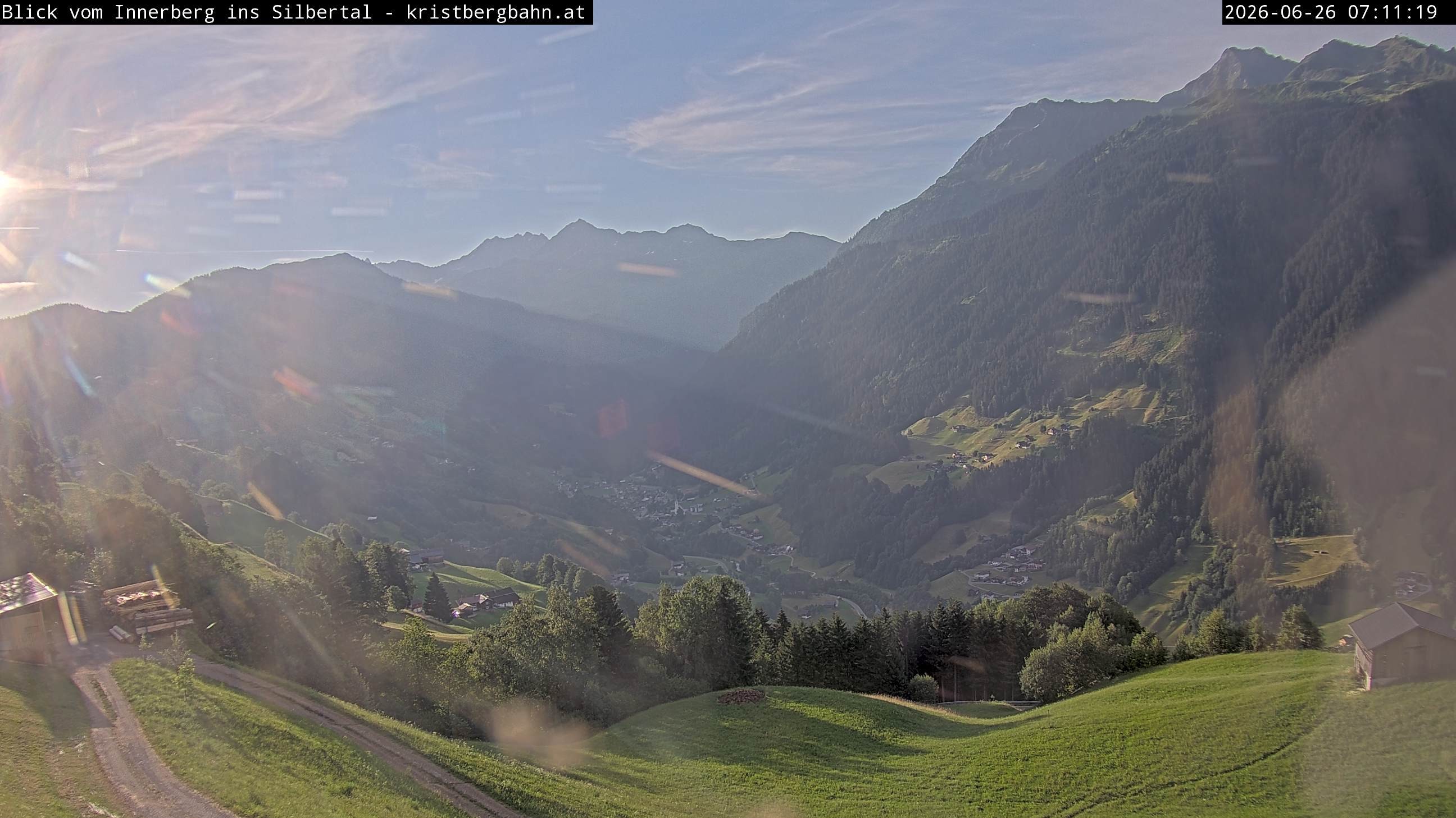 Archived image Webcam Innerberg, "Silbertal" valley