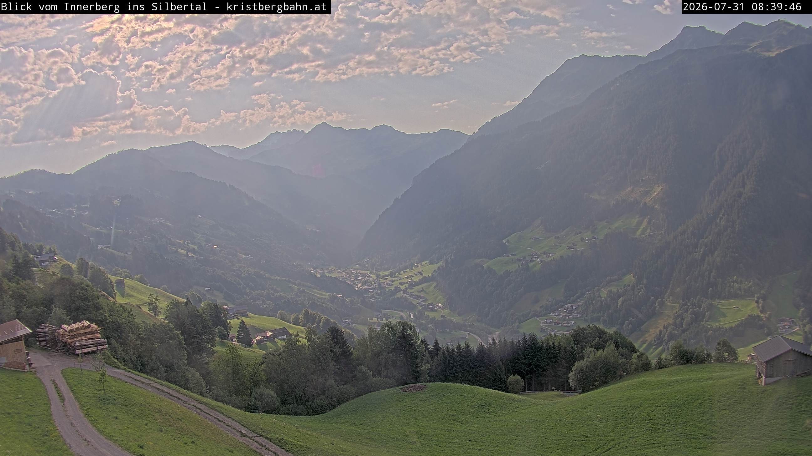 Archived image Webcam Innerberg, "Silbertal" valley