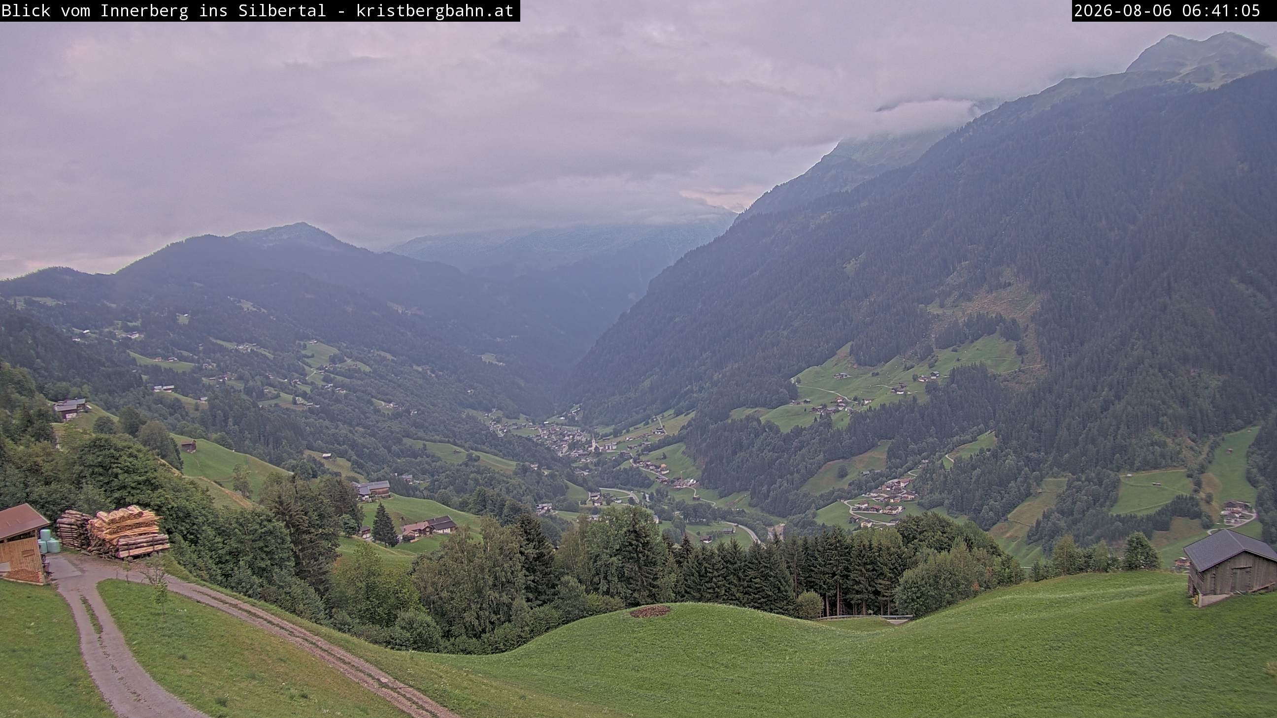 Archived image Webcam Innerberg, "Silbertal" valley