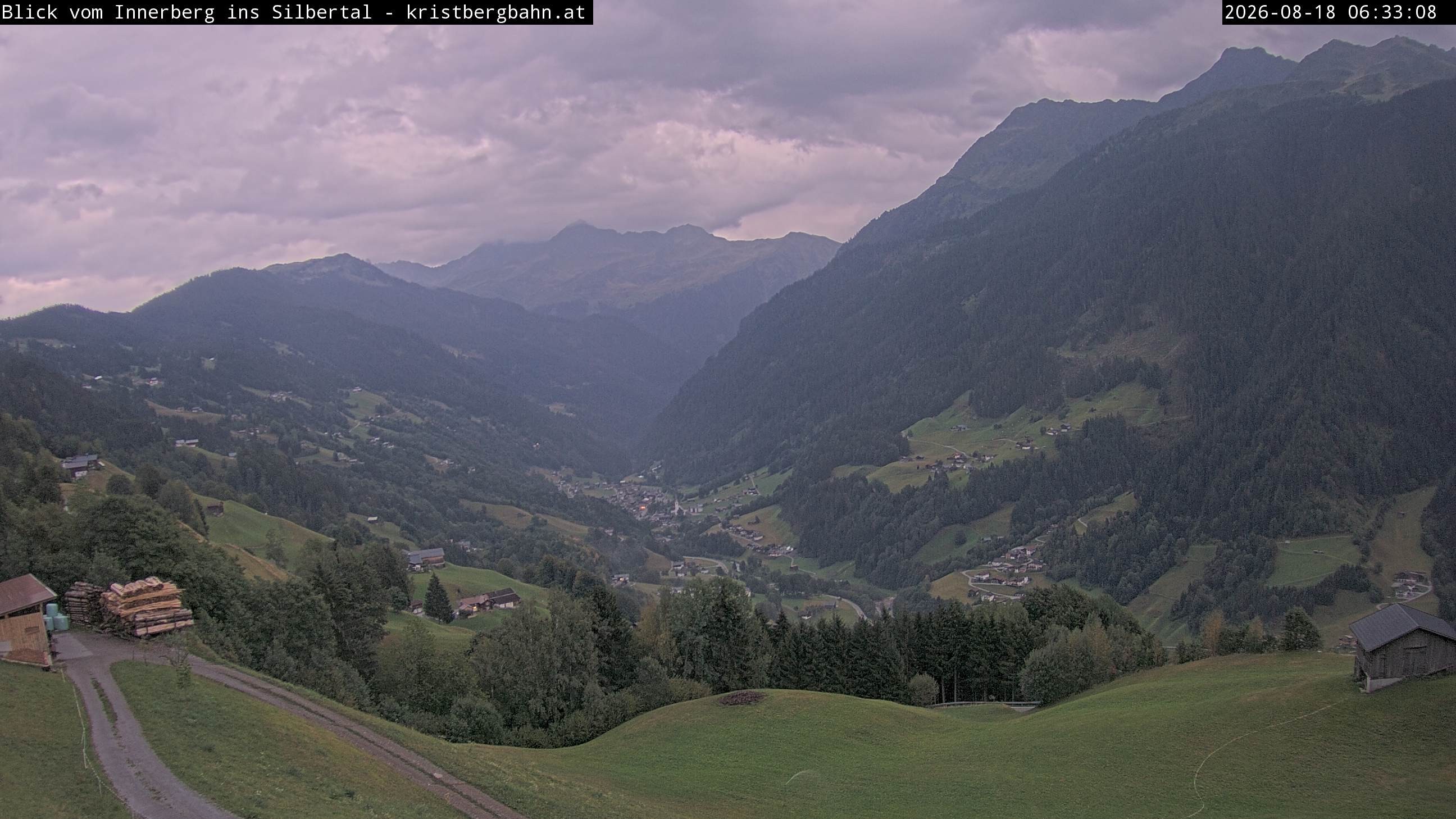Archived image Webcam Innerberg, "Silbertal" valley