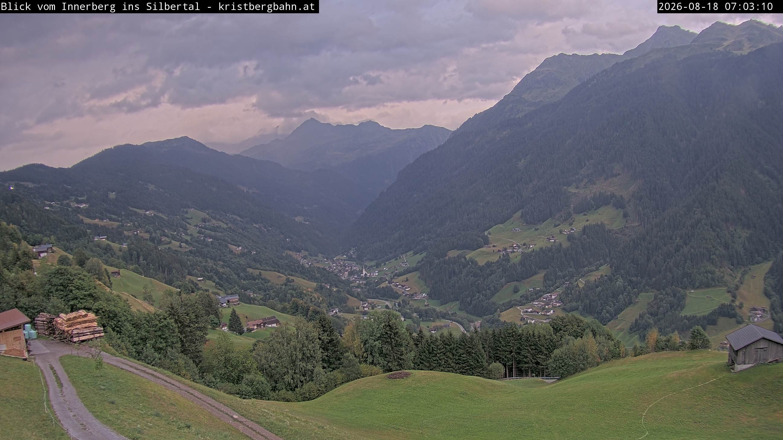 Archived image Webcam Innerberg, "Silbertal" valley