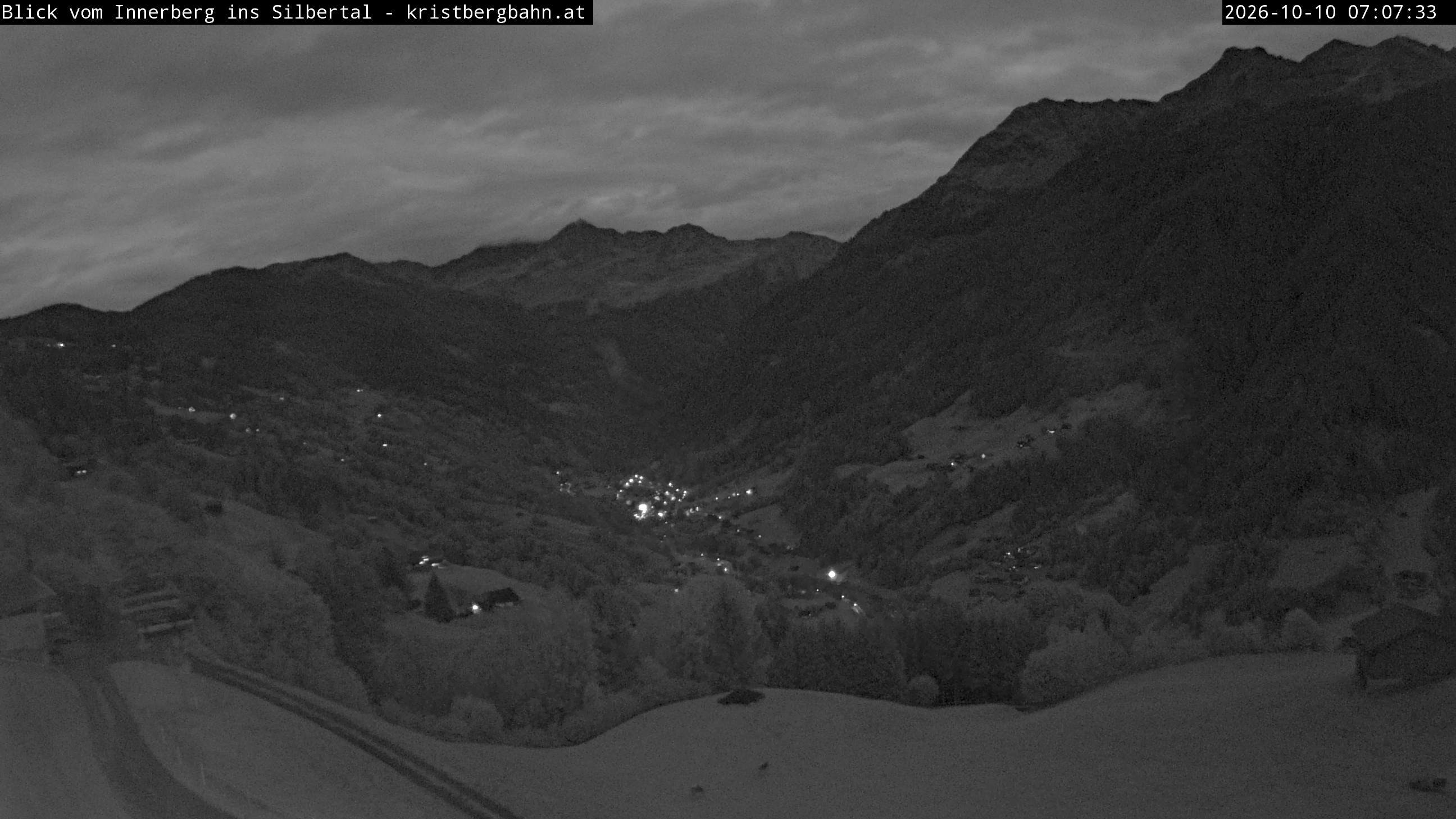 Archived image Webcam Innerberg, "Silbertal" valley