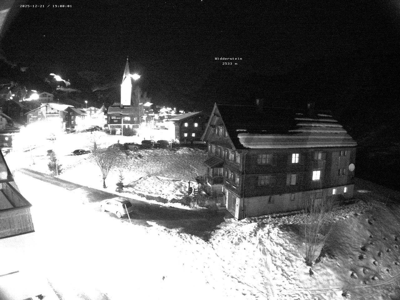 Archiv Foto Webcam Dorfzentrum von Warth