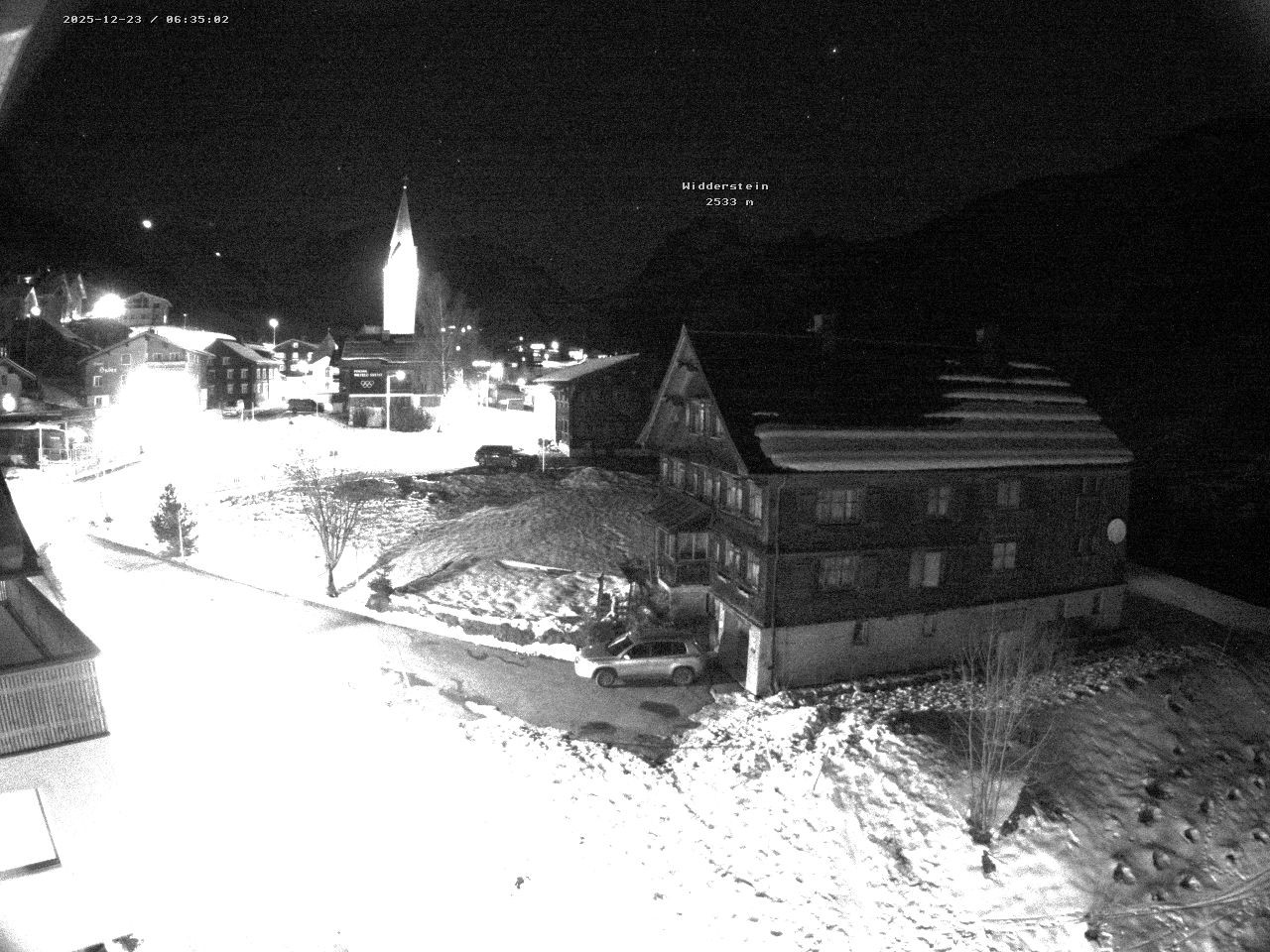 Archiv Foto Webcam Dorfzentrum von Warth