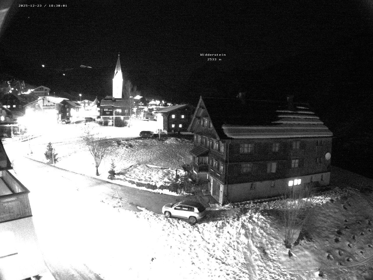 Archiv Foto Webcam Dorfzentrum von Warth