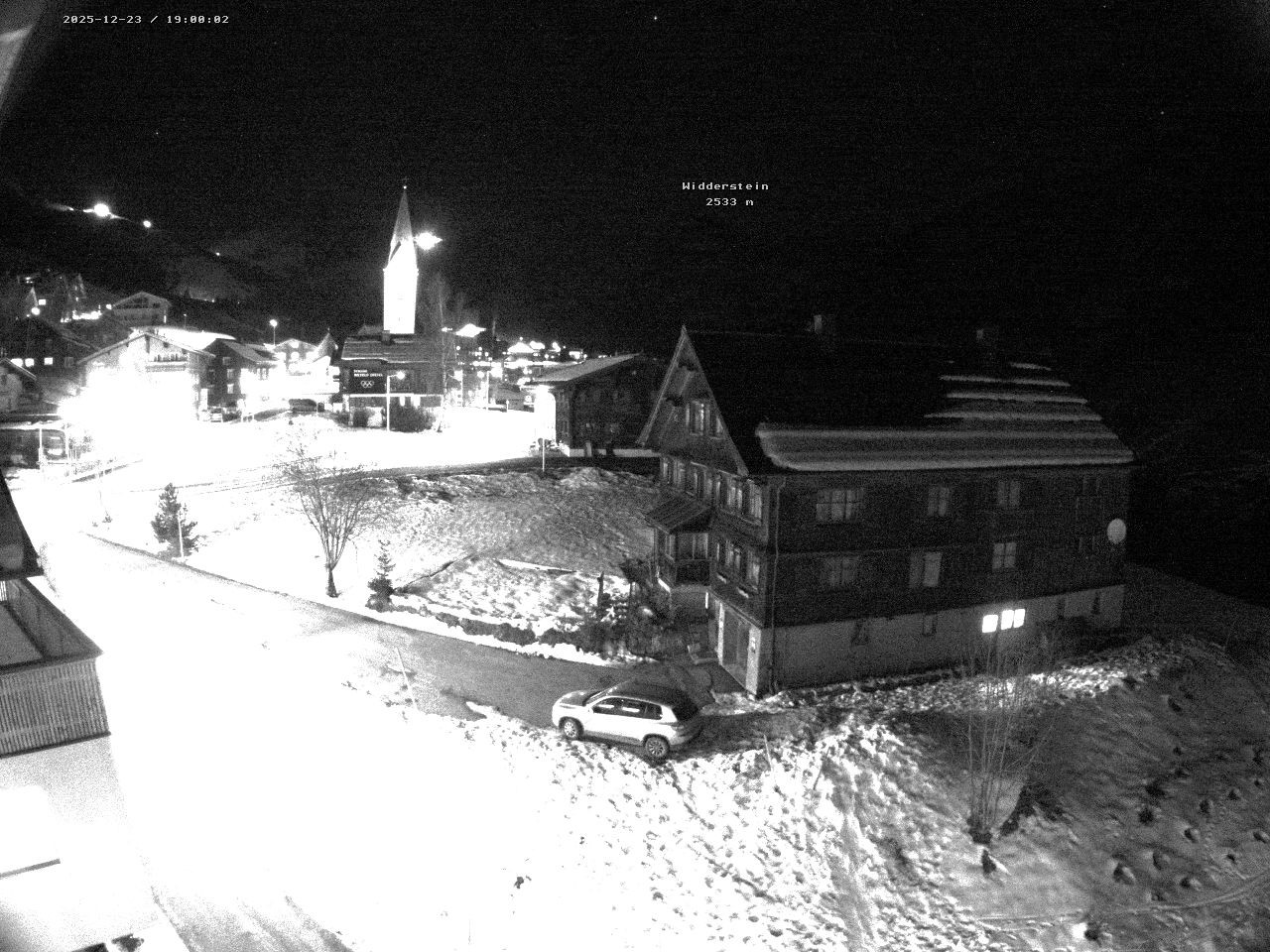 Archiv Foto Webcam Dorfzentrum von Warth