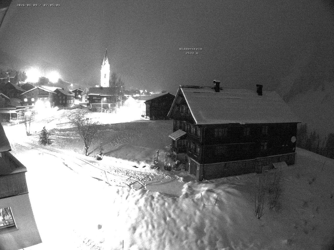 Archiv Foto Webcam Dorfzentrum von Warth