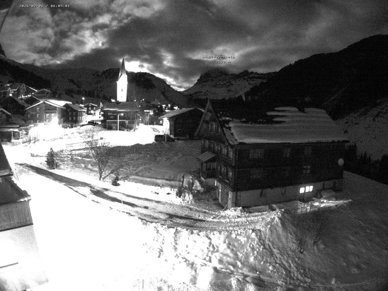 Archiv Foto Webcam Dorfzentrum von Warth