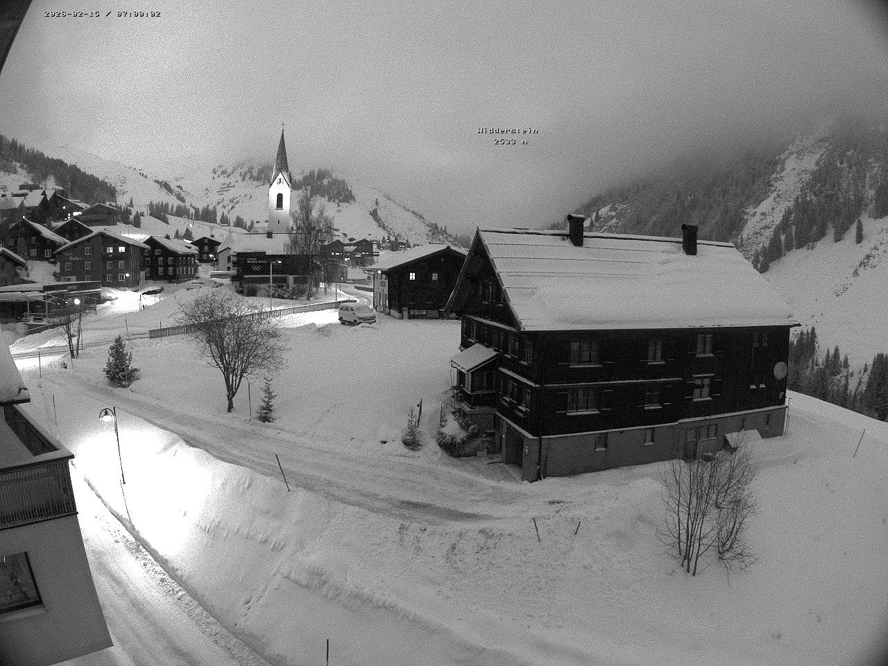 Archiv Foto Webcam Dorfzentrum von Warth