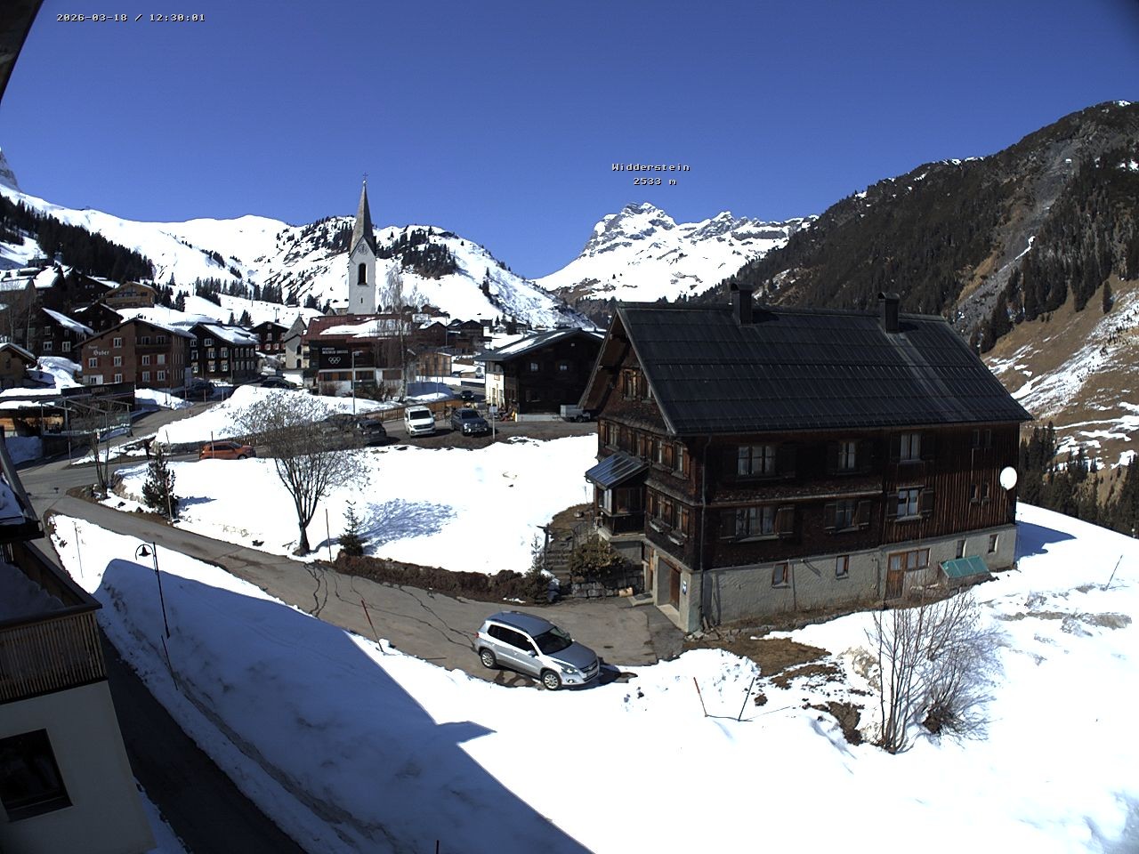 Archived image Webcam Village center Warth