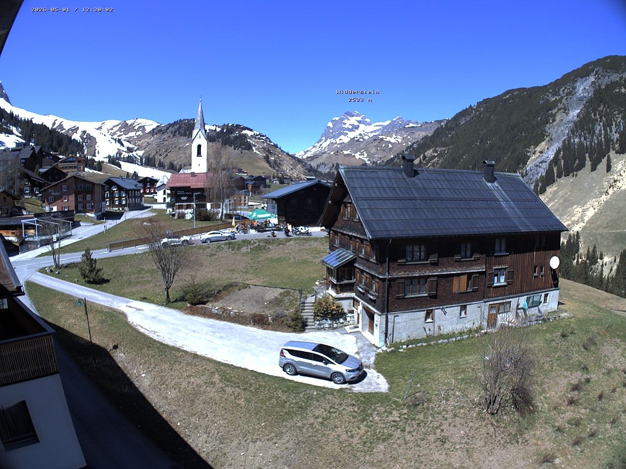 Archived image Webcam Village center Warth
