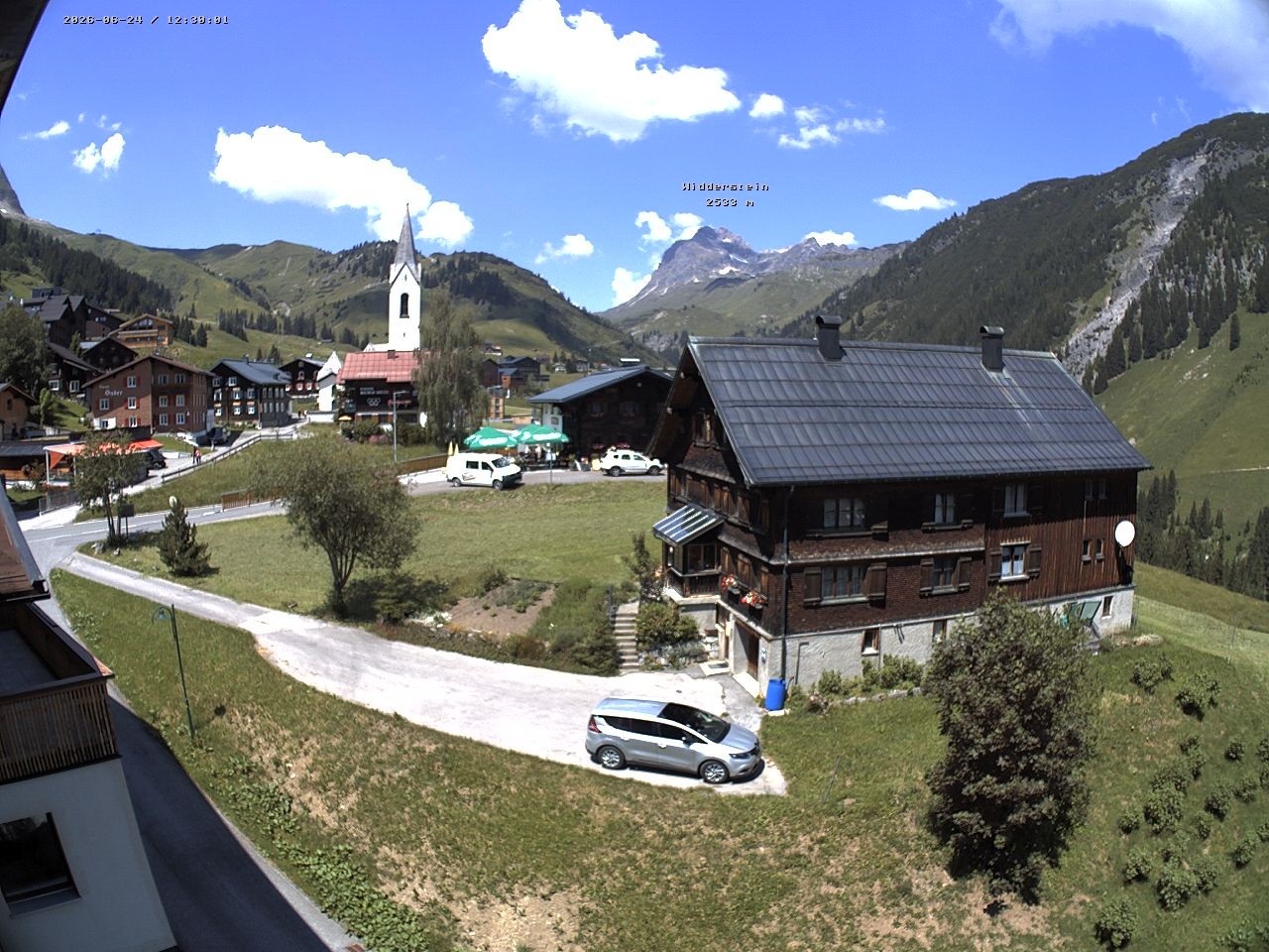Archiv Foto Webcam Dorfzentrum von Warth