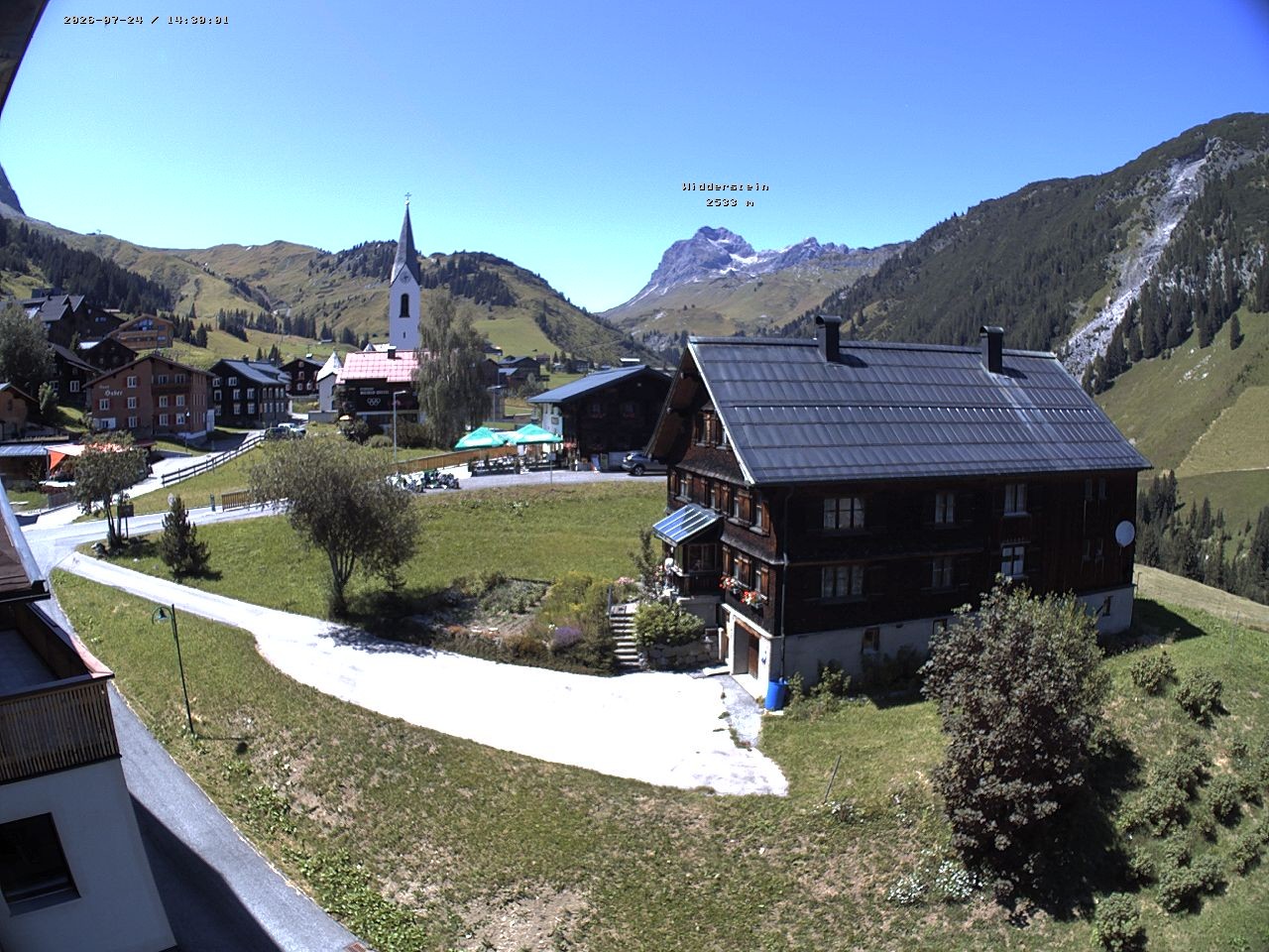 Archiv Foto Webcam Dorfzentrum von Warth