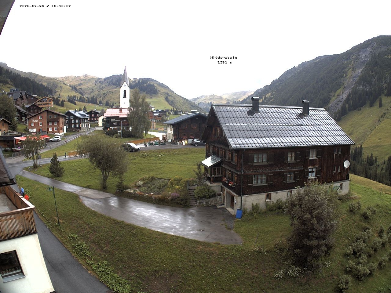 Archived image Webcam Village center Warth