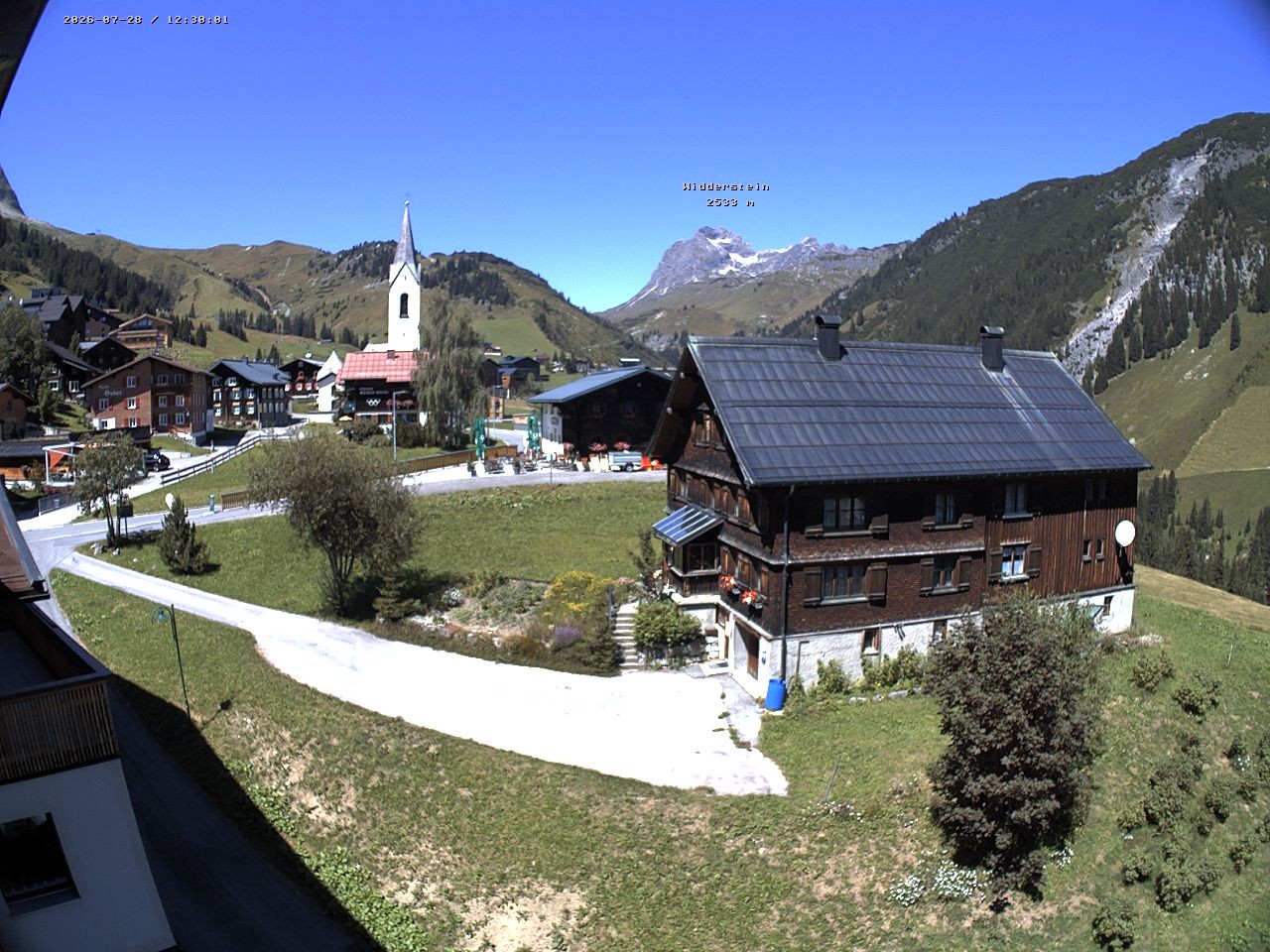 Archiv Foto Webcam Dorfzentrum von Warth