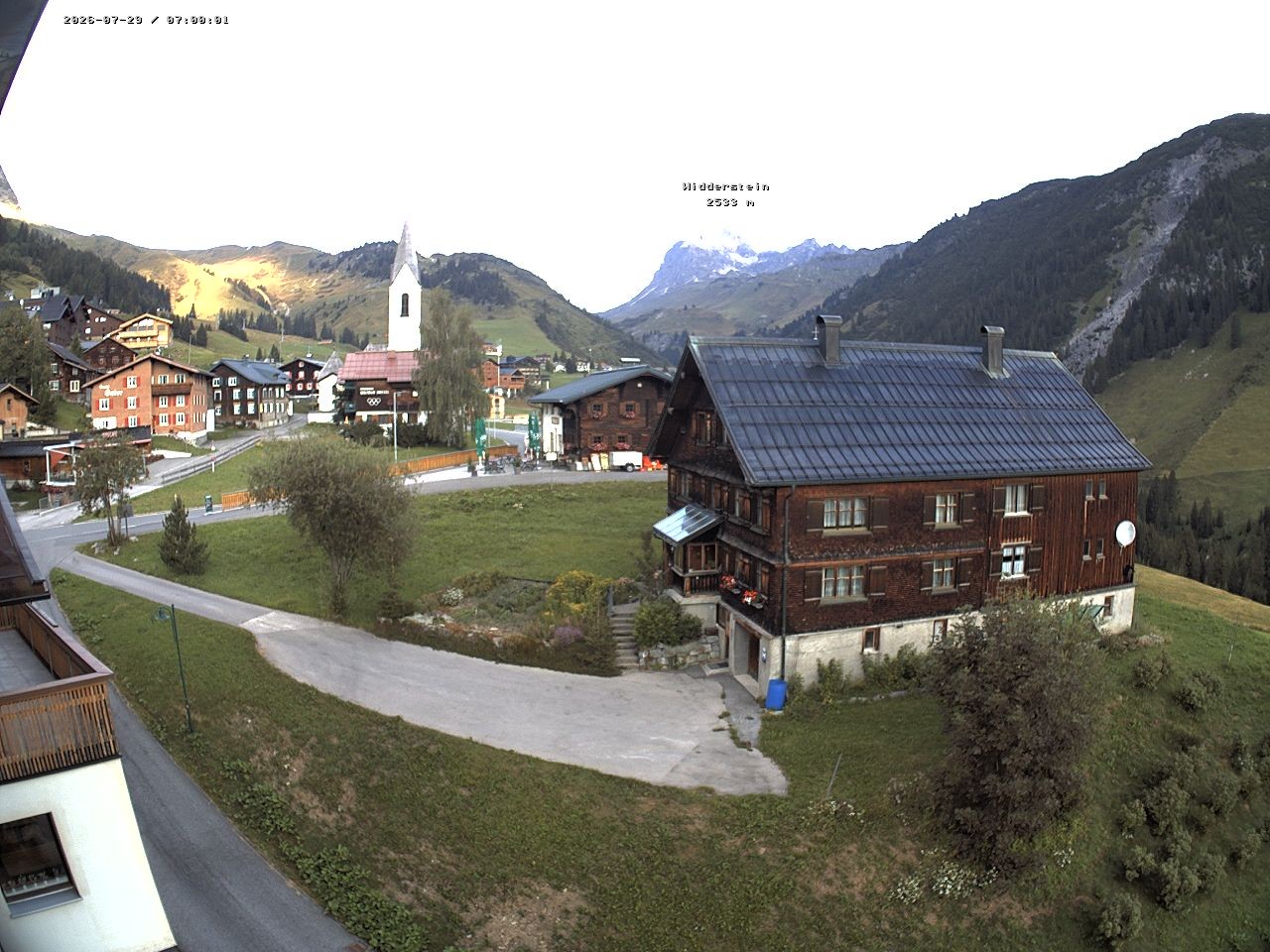 Archiv Foto Webcam Dorfzentrum von Warth