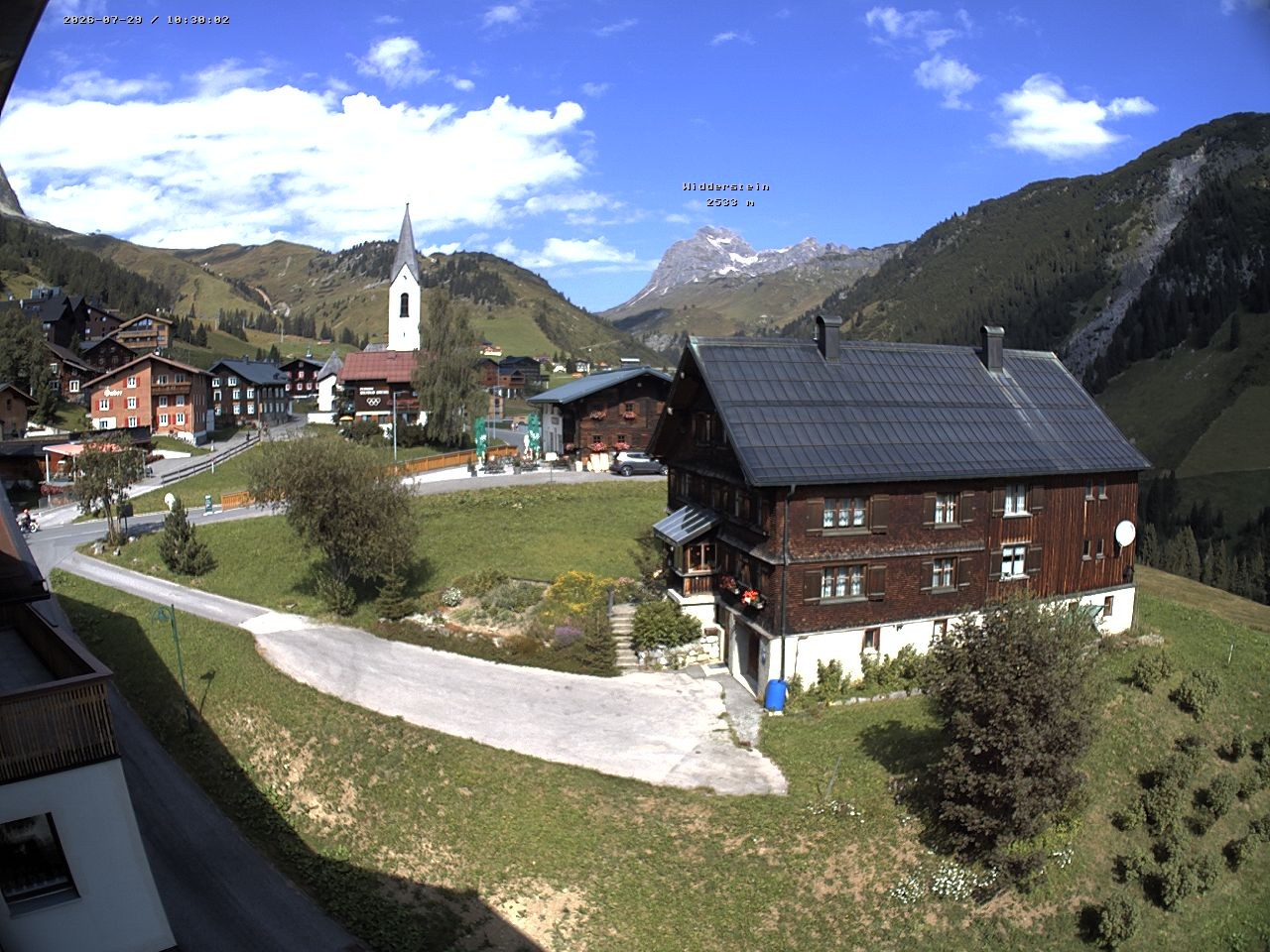Archiv Foto Webcam Dorfzentrum von Warth