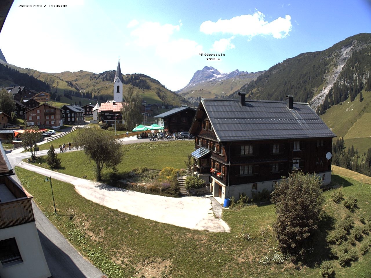 Archiv Foto Webcam Dorfzentrum von Warth