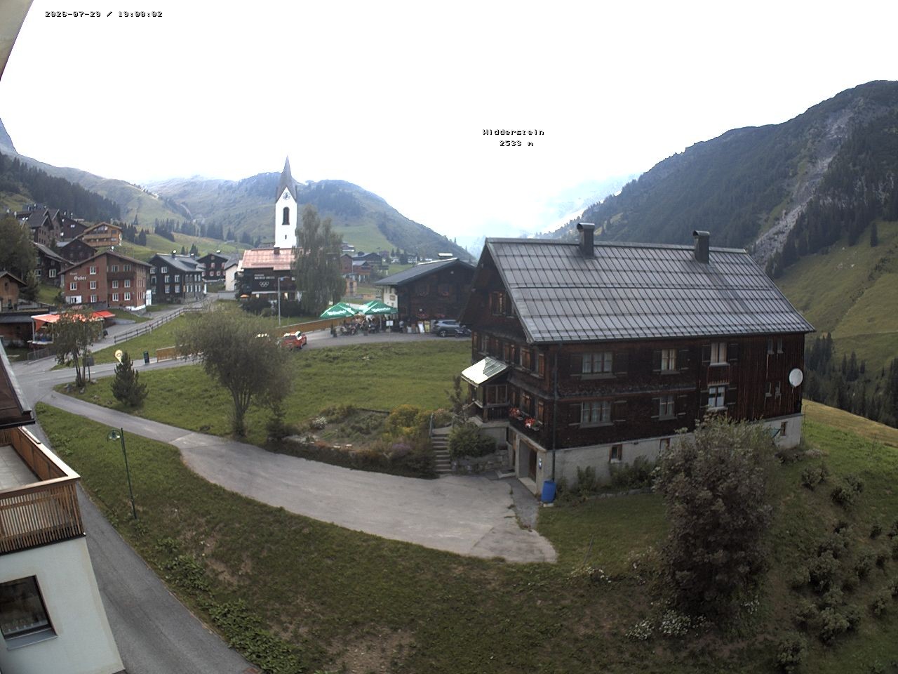 Archiv Foto Webcam Dorfzentrum von Warth