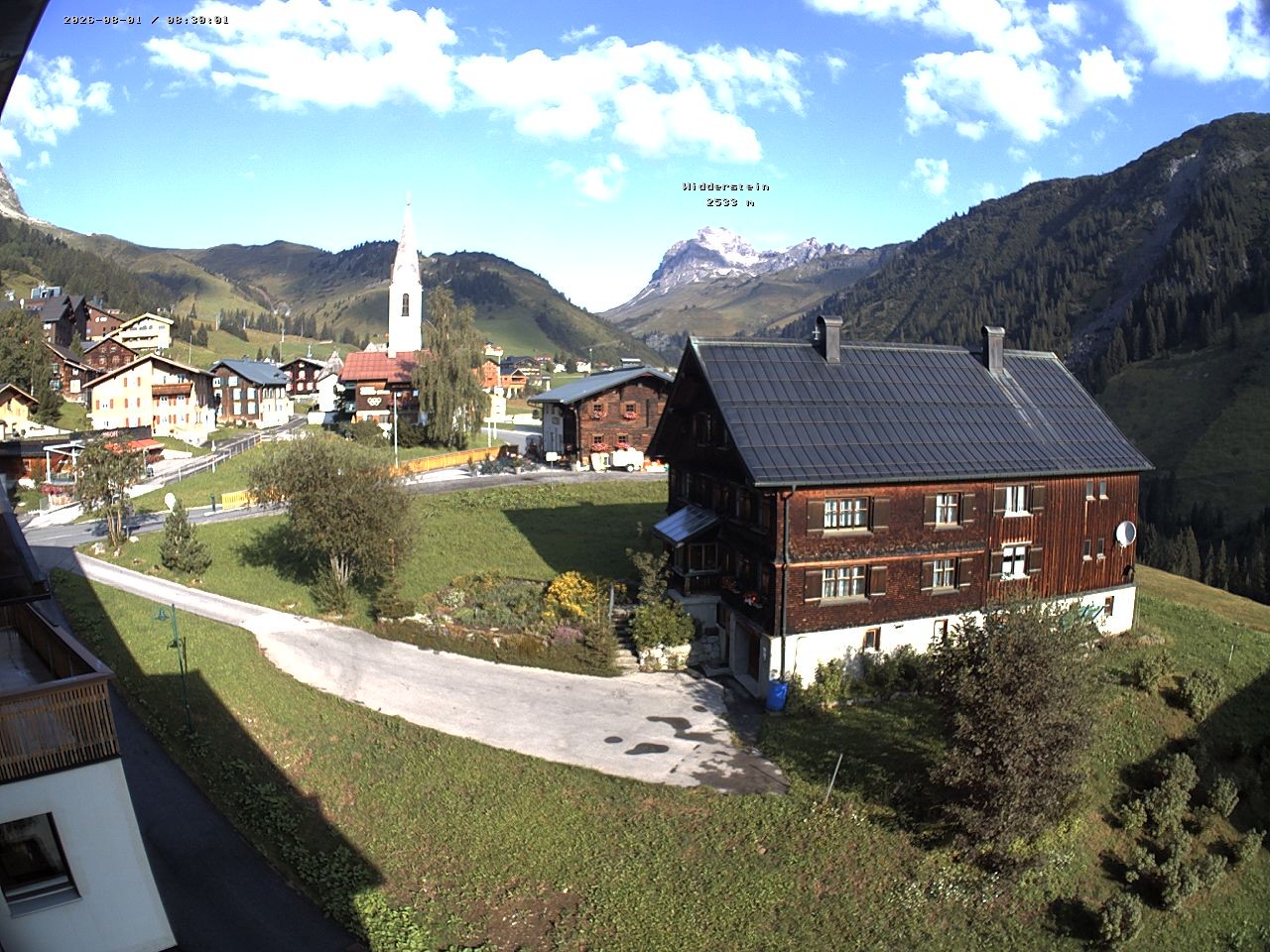 Archiv Foto Webcam Dorfzentrum von Warth